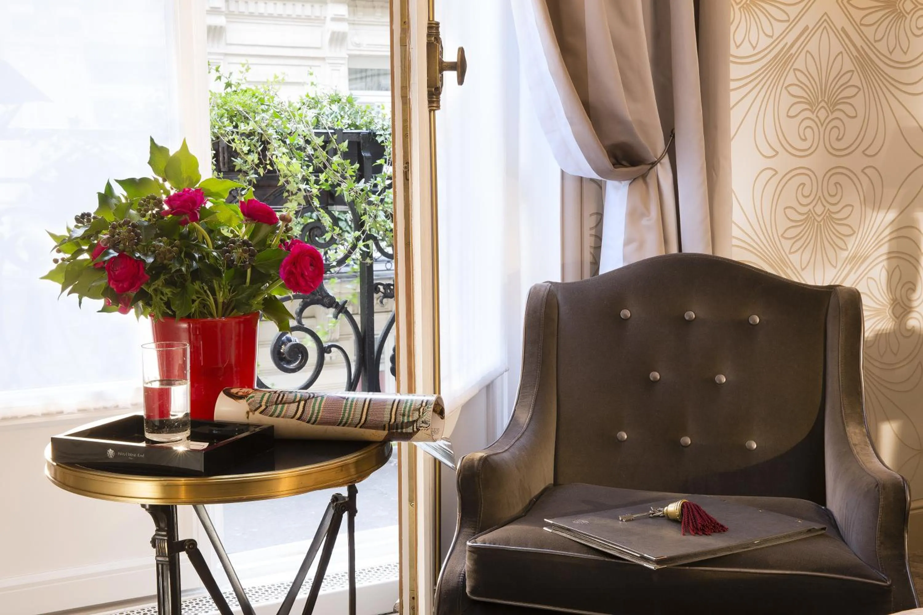 Decorative detail in Hotel West-End