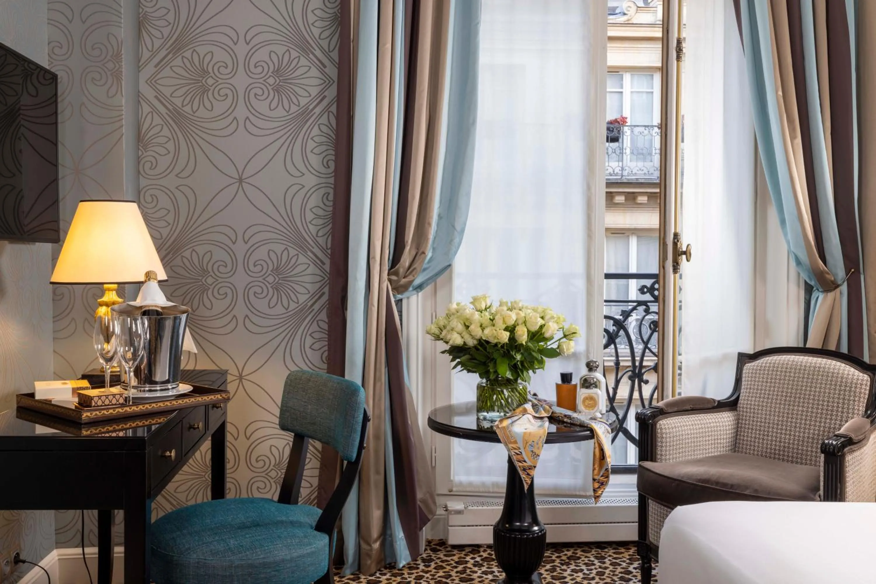 Seating area in Hotel West-End