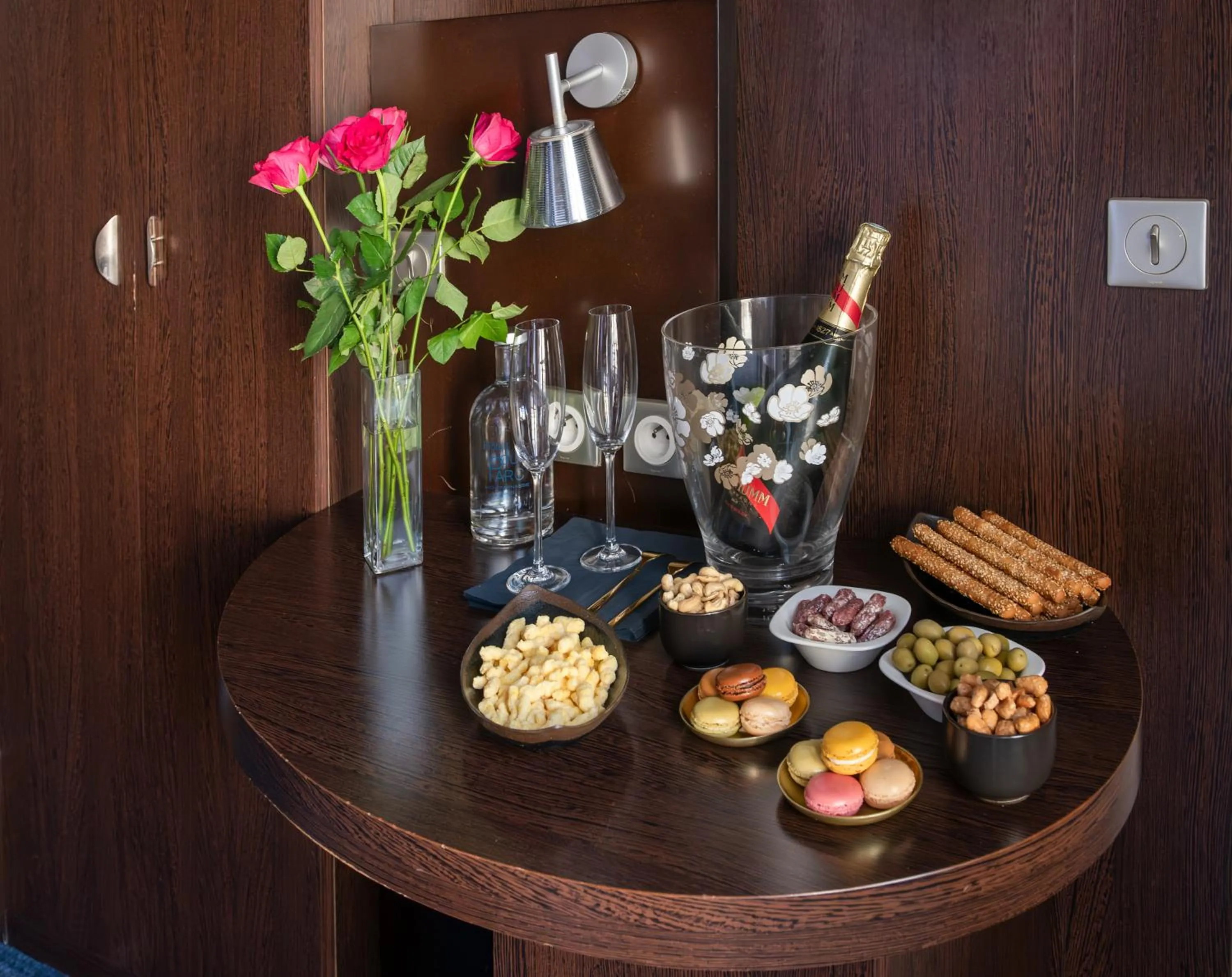 VIP in Hôtel du Parc Montparnasse