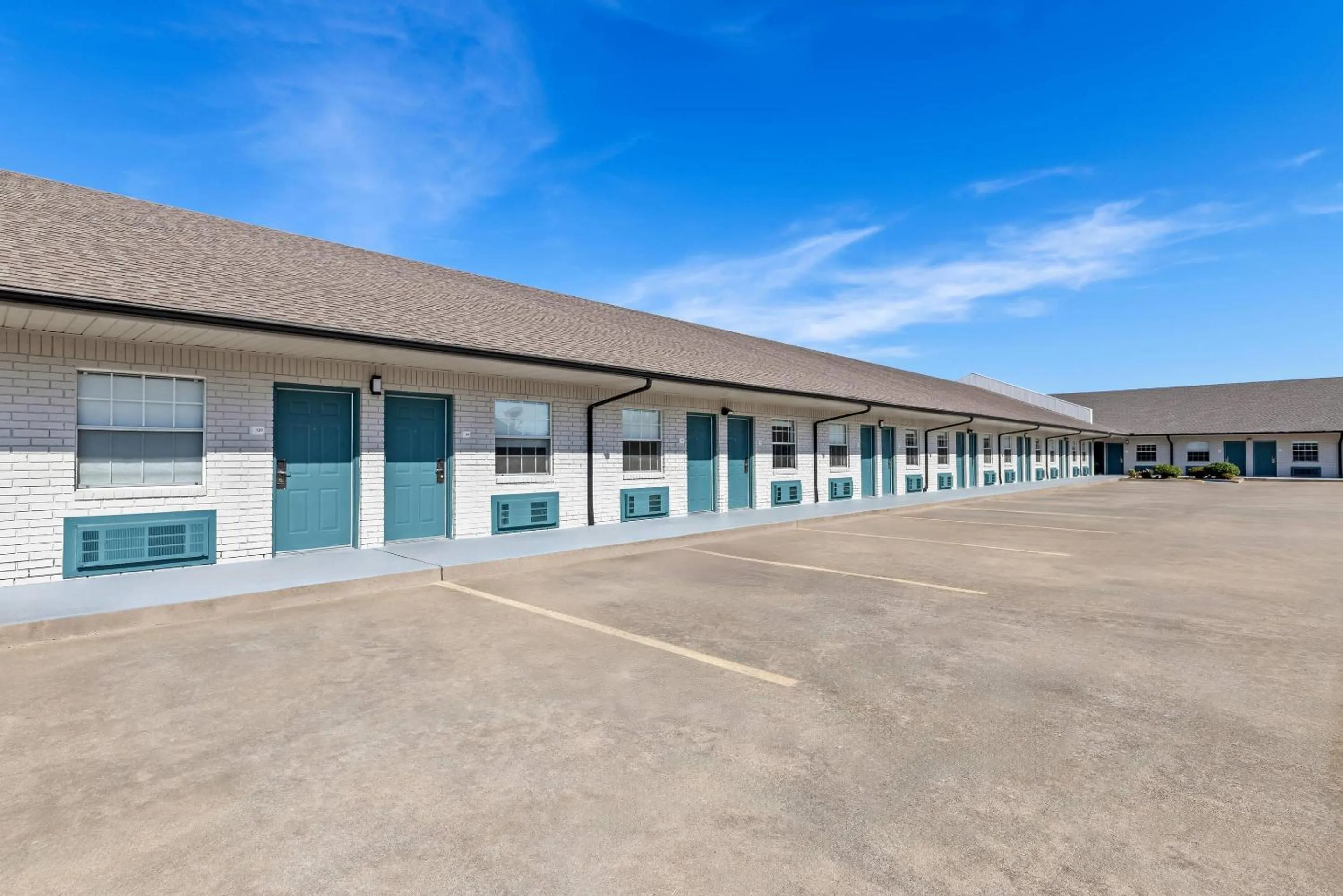 Property building in Rodeway Inn Muskogee