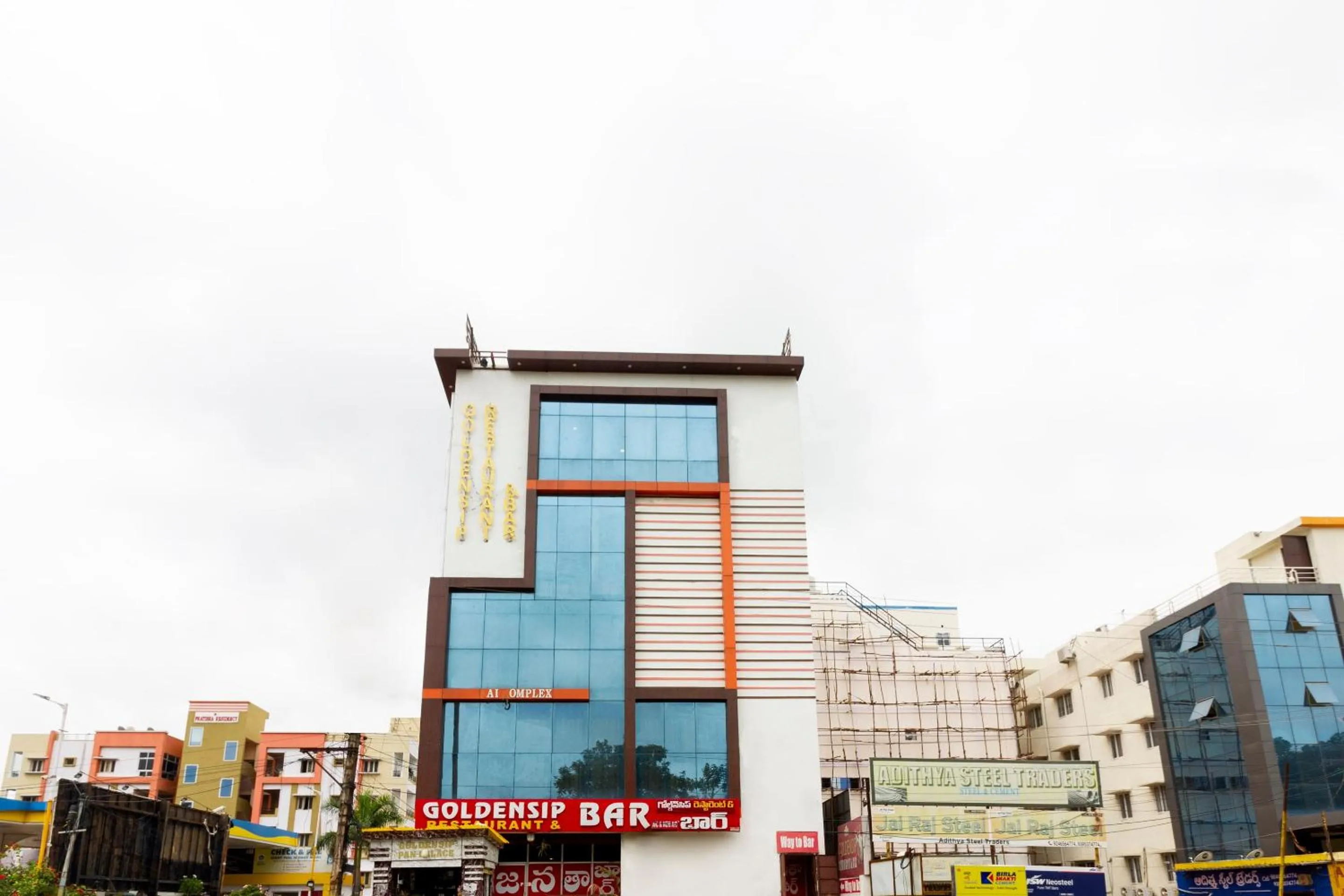 Facade/entrance in Hotel O Alpine Glow Heights