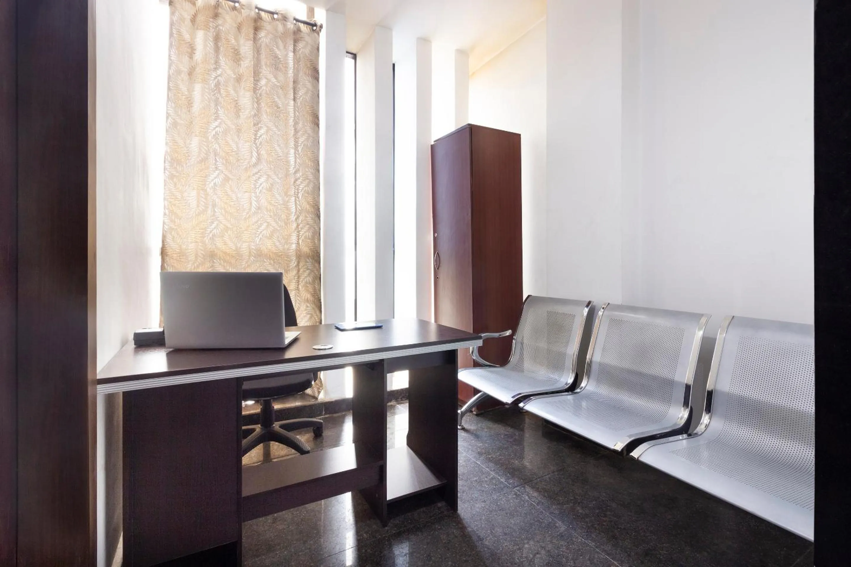 Lobby or reception in Hotel O Alpine Glow Heights