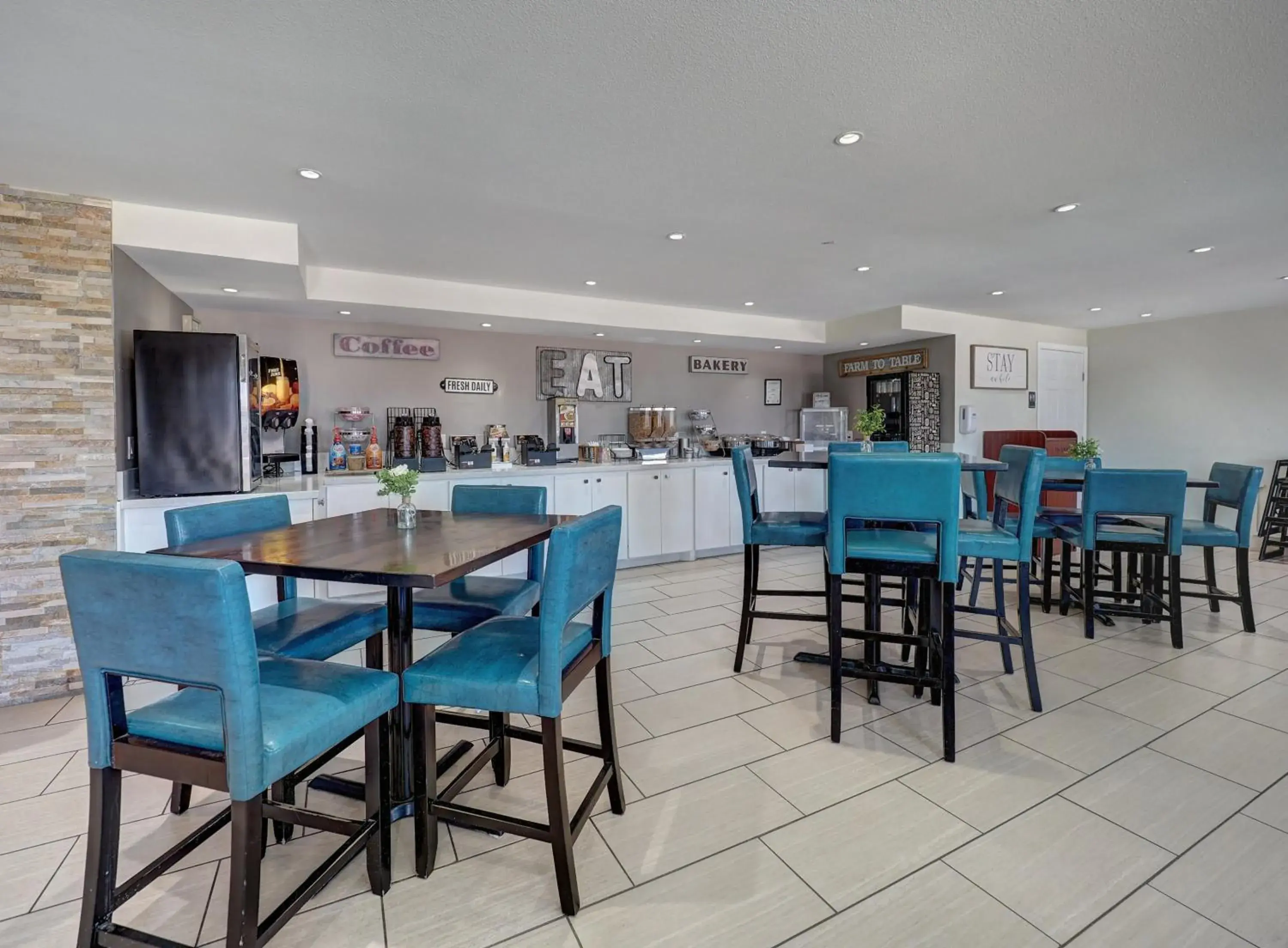 Restaurant/places to eat in Ocean's Edge Hotel, Port Aransas,TX Restaurant/places to eat in Ocean's Edge Hotel, Port Aransas,TX