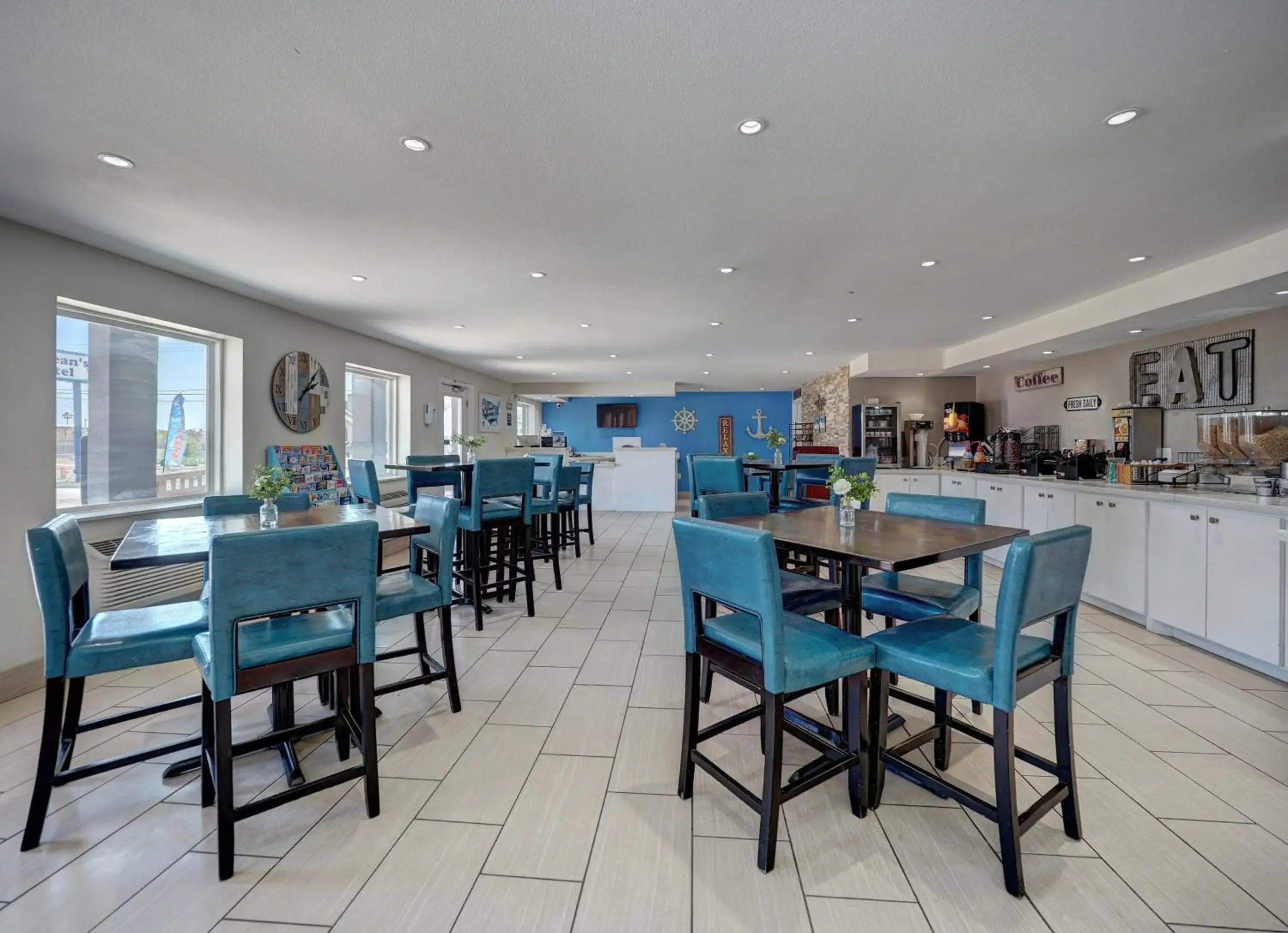 Restaurant/places to eat in Ocean's Edge Hotel, Port Aransas,TX Restaurant/places to eat in Ocean's Edge Hotel, Port Aransas,TX