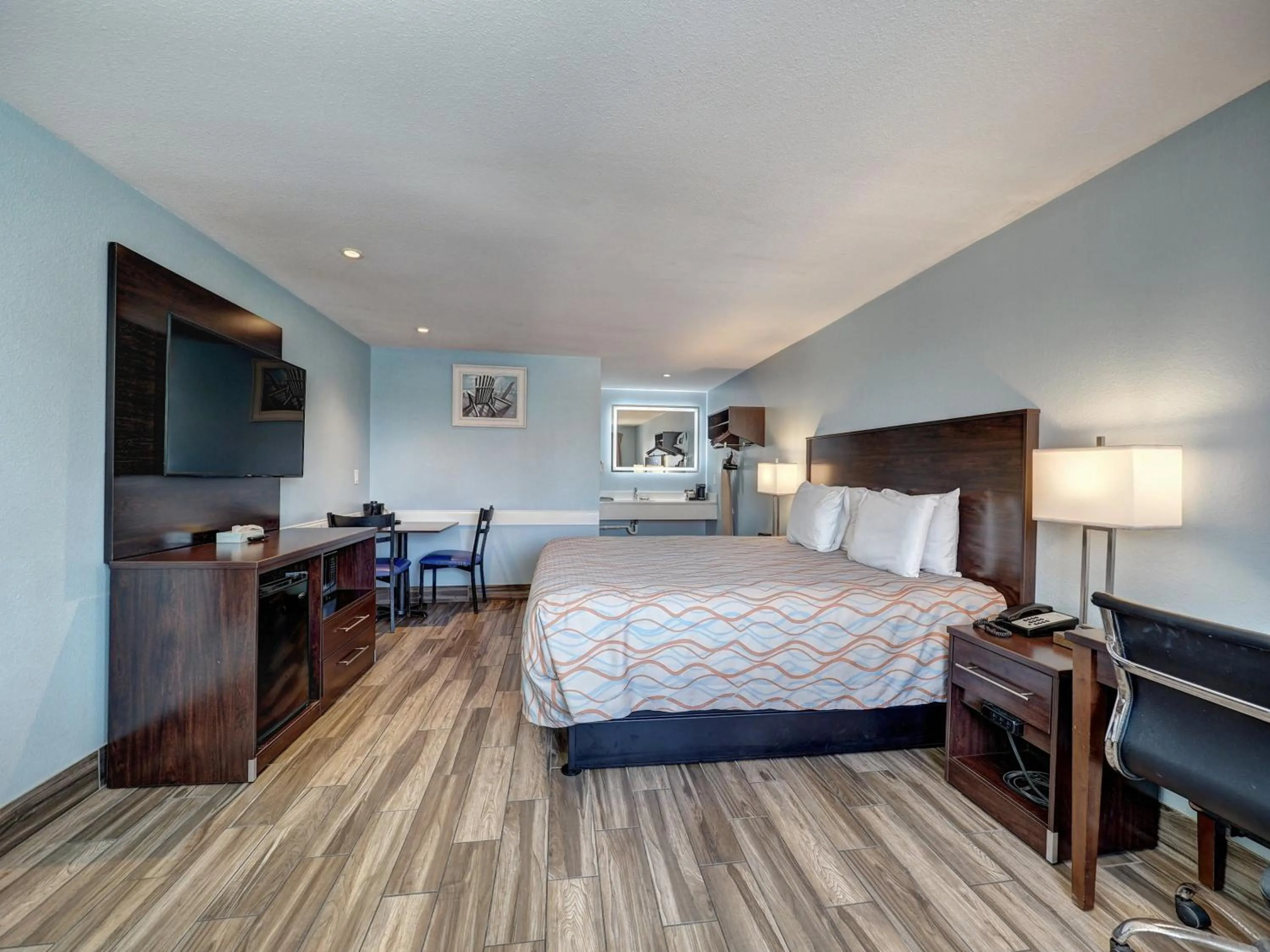 Bedroom, Bed in Ocean's Edge Hotel, Port Aransas,TX
