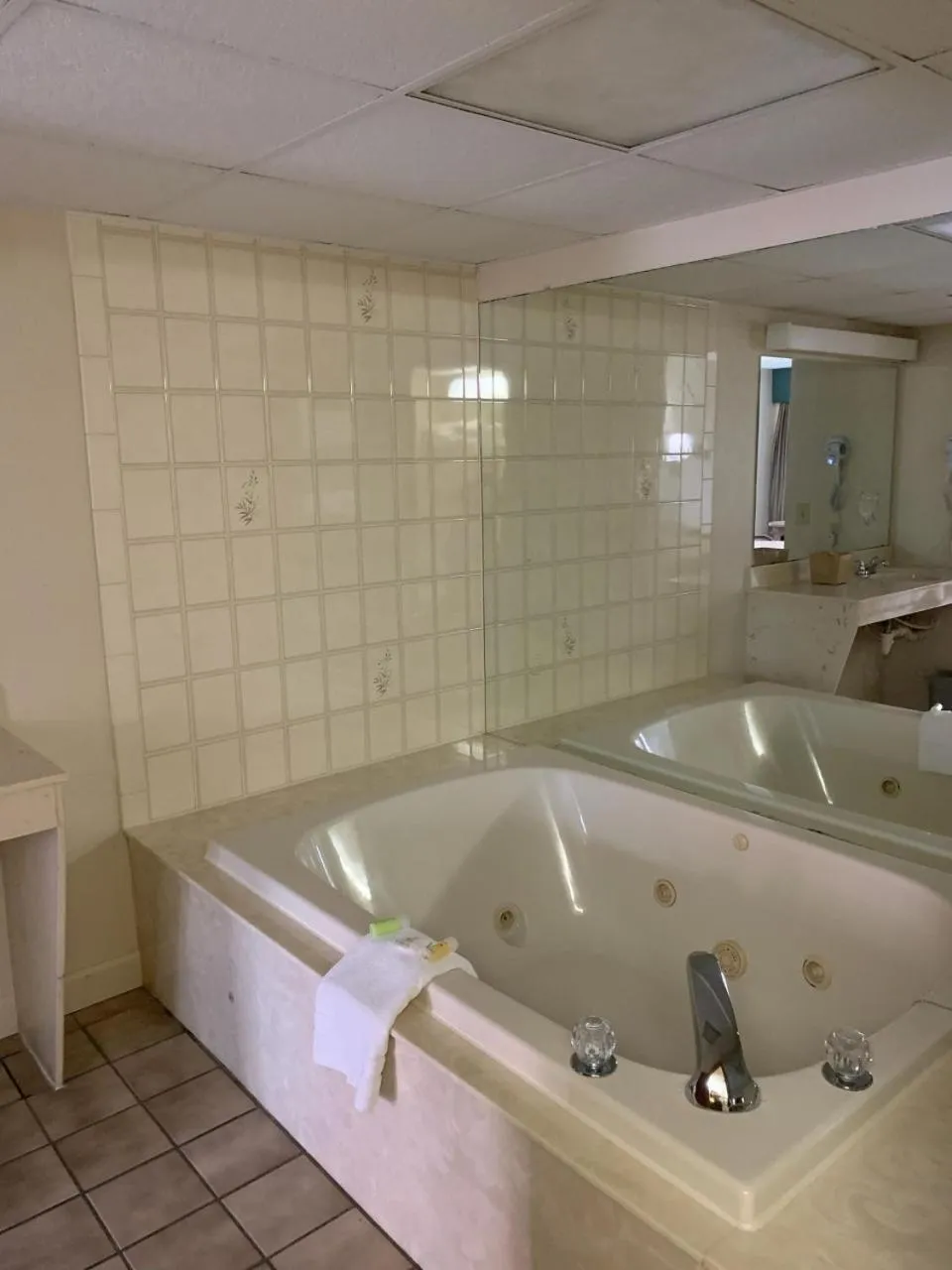 Riverside Motor Lodge - Pigeon Forge