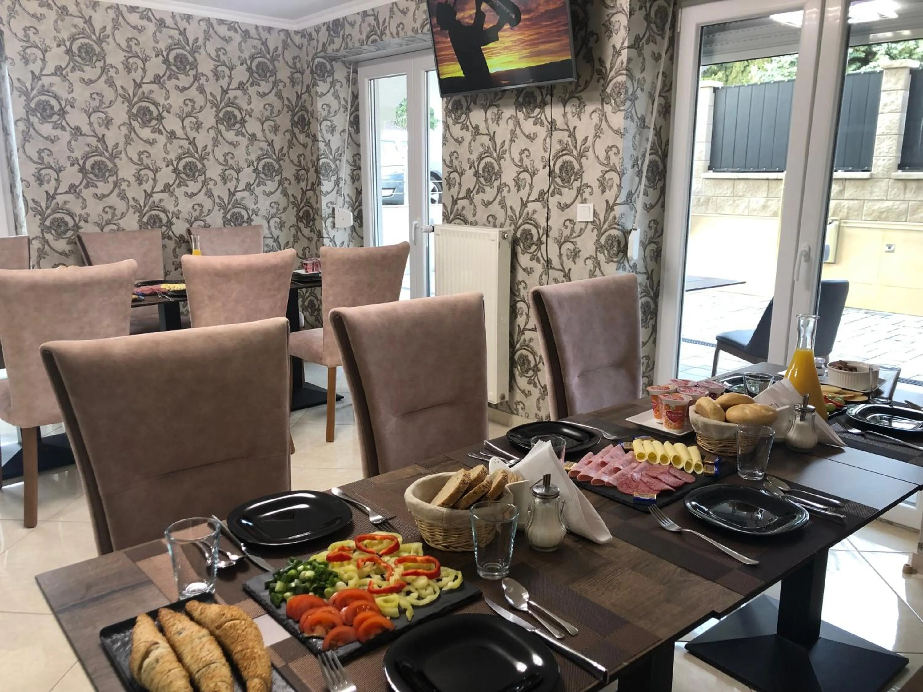 Breakfast in Alenso Guesthouse