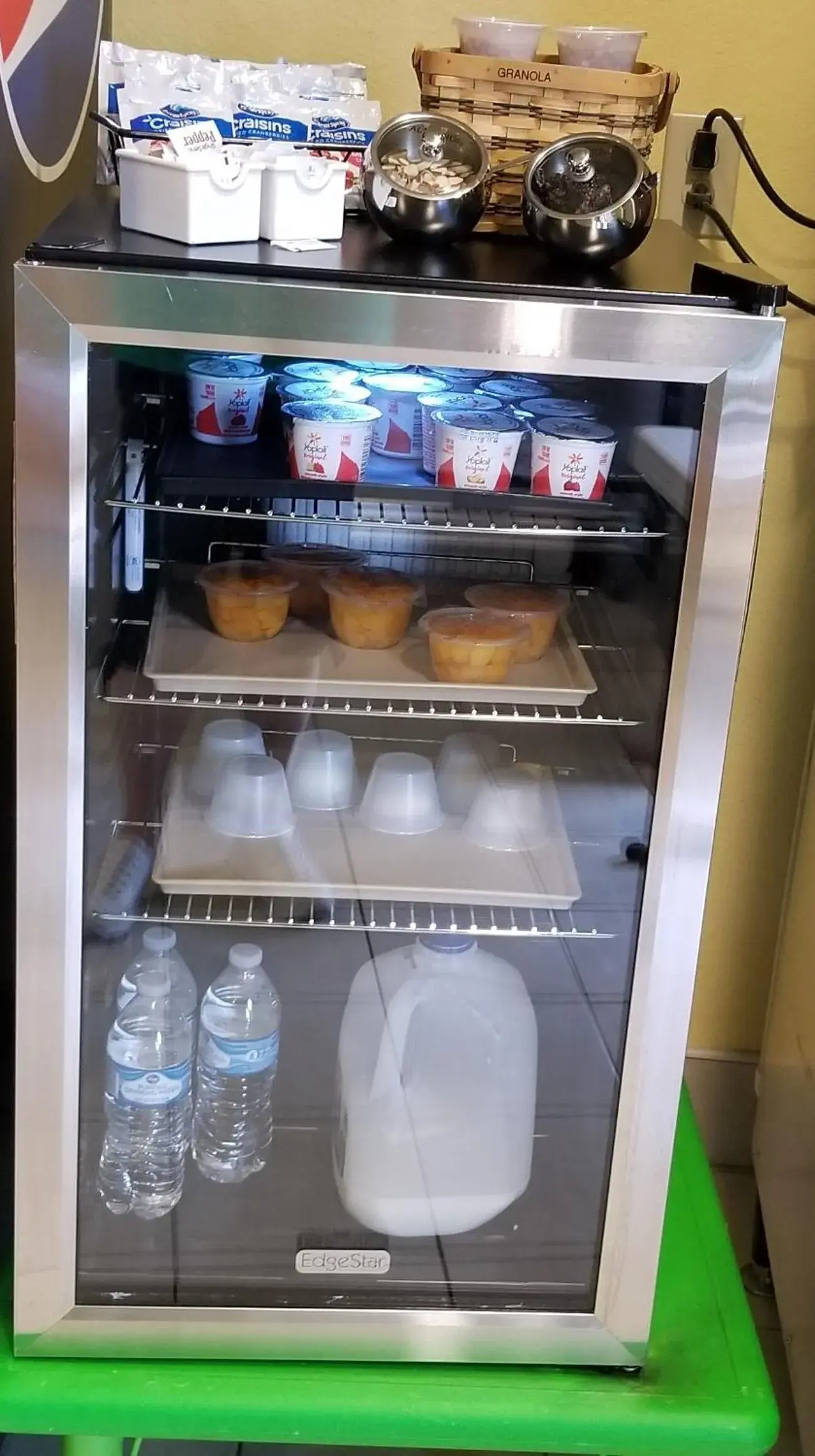 Breakfast in Microtel Inn & Suites by Wyndham Delphos Breakfast in Microtel Inn & Suites by Wyndham Delphos