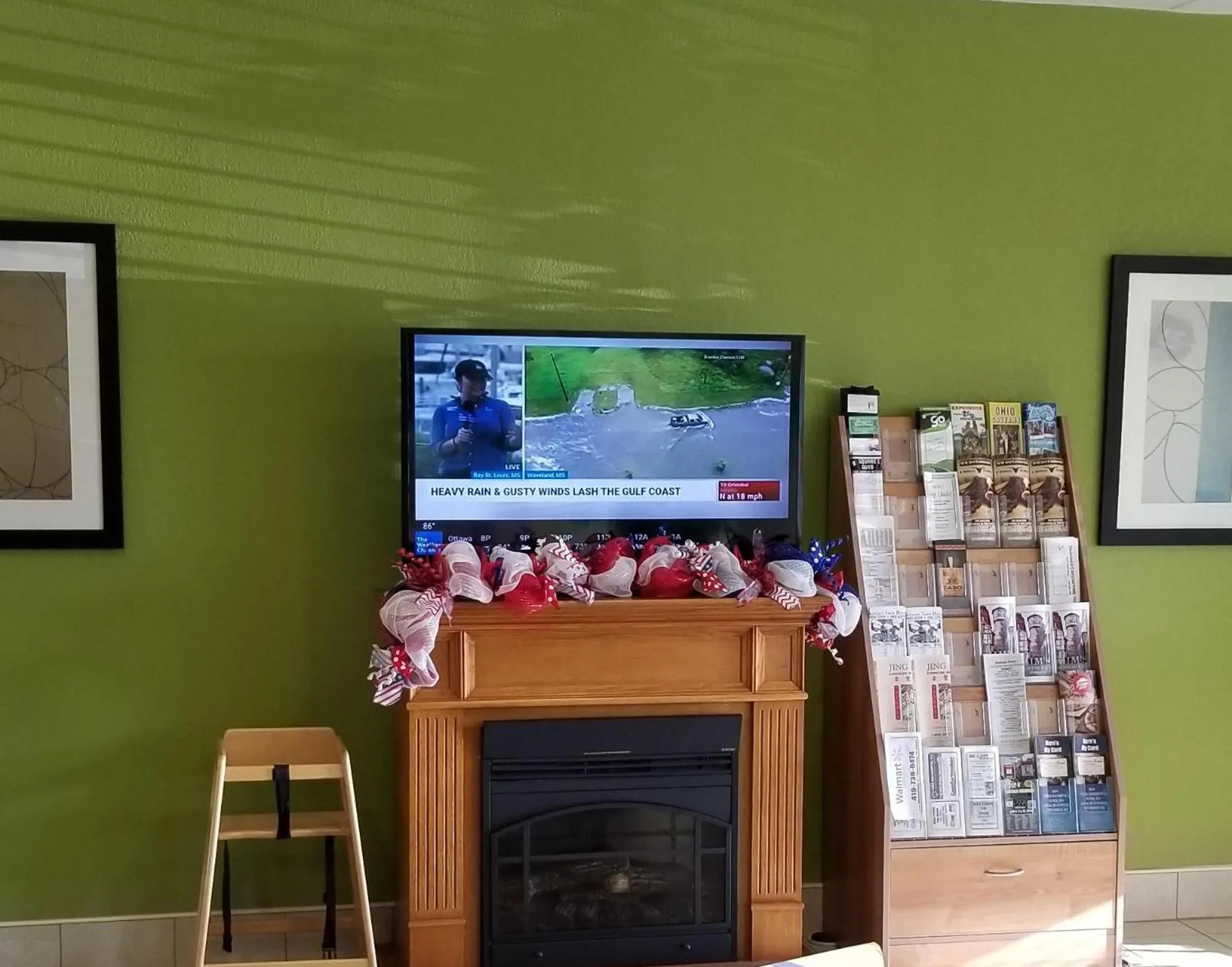 Lobby or reception in Microtel Inn & Suites by Wyndham Delphos