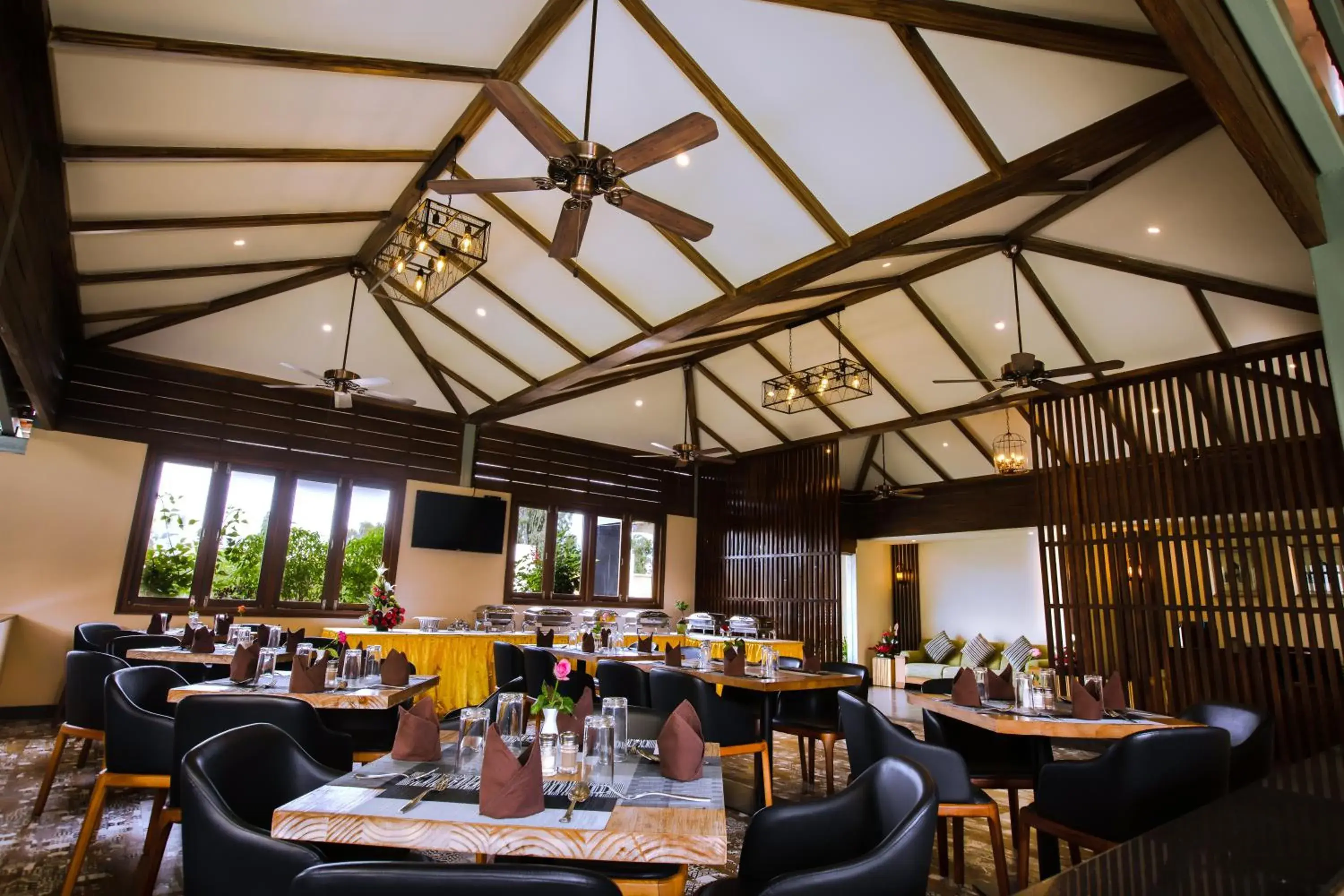 Restaurant/places to eat in Hotel RK Gardenia Restaurant/places to eat in Hotel RK Gardenia