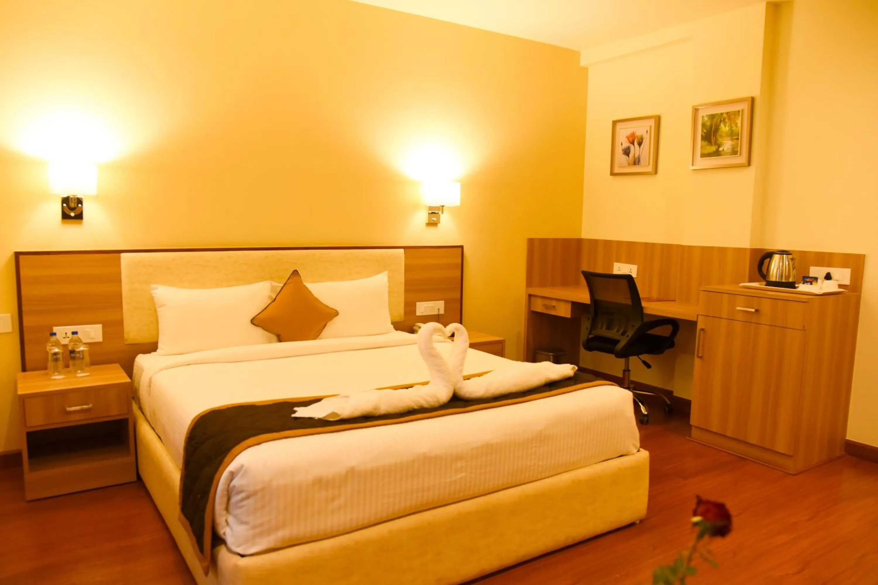 Bedroom, Bed in Hotel RK Gardenia