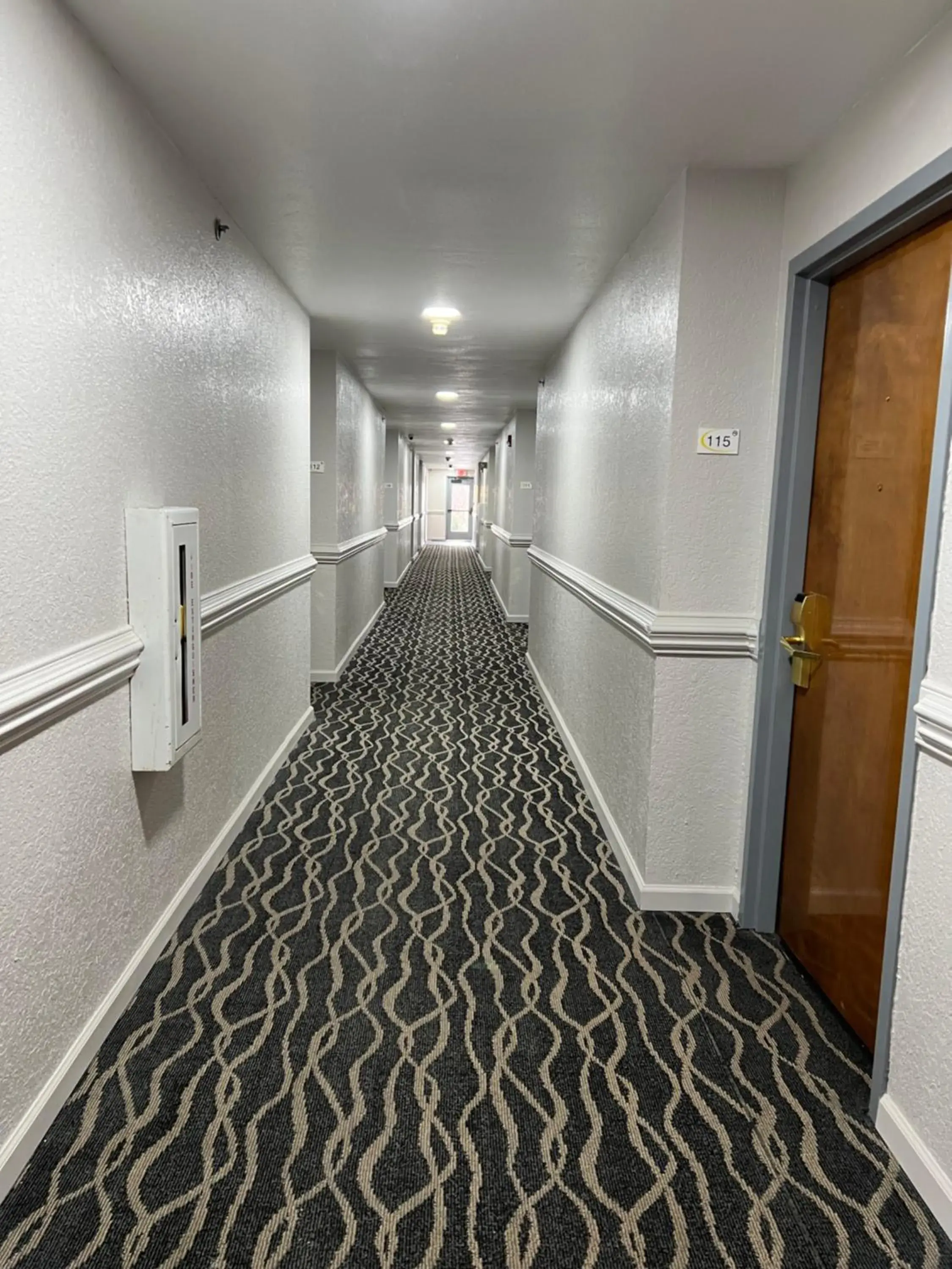 Property building in Super 8 by Wyndham Clemmons - Bermuda Run - Winston-Salem I-40 Property building in Super 8 by Wyndham Clemmons - Bermuda Run - Winston-Salem I-40