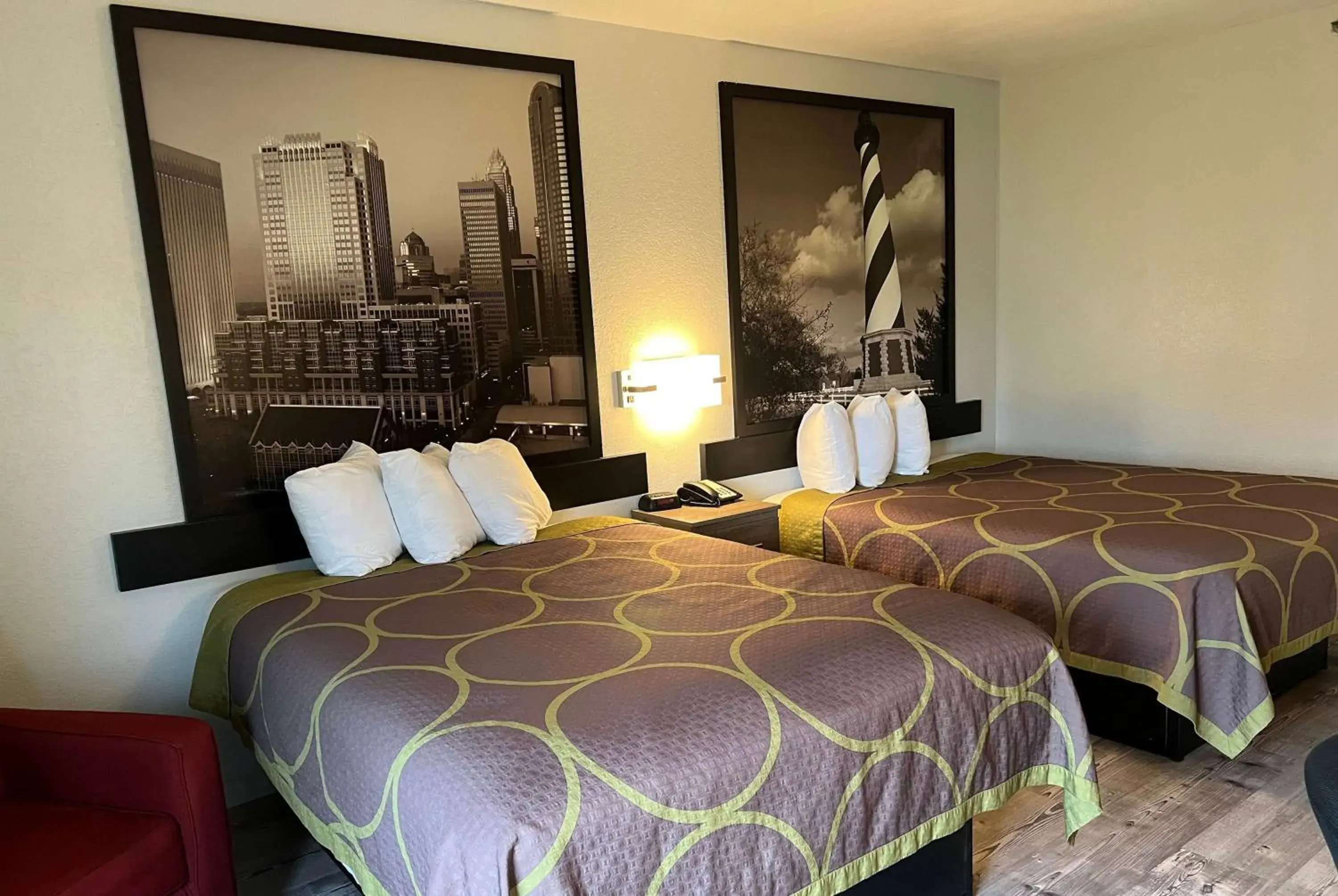 Photo of the whole room, Bed in Super 8 by Wyndham Clemmons - Bermuda Run - Winston-Salem I-40 Photo of the whole room, Bed in Super 8 by Wyndham Clemmons - Bermuda Run - Winston-Salem I-40