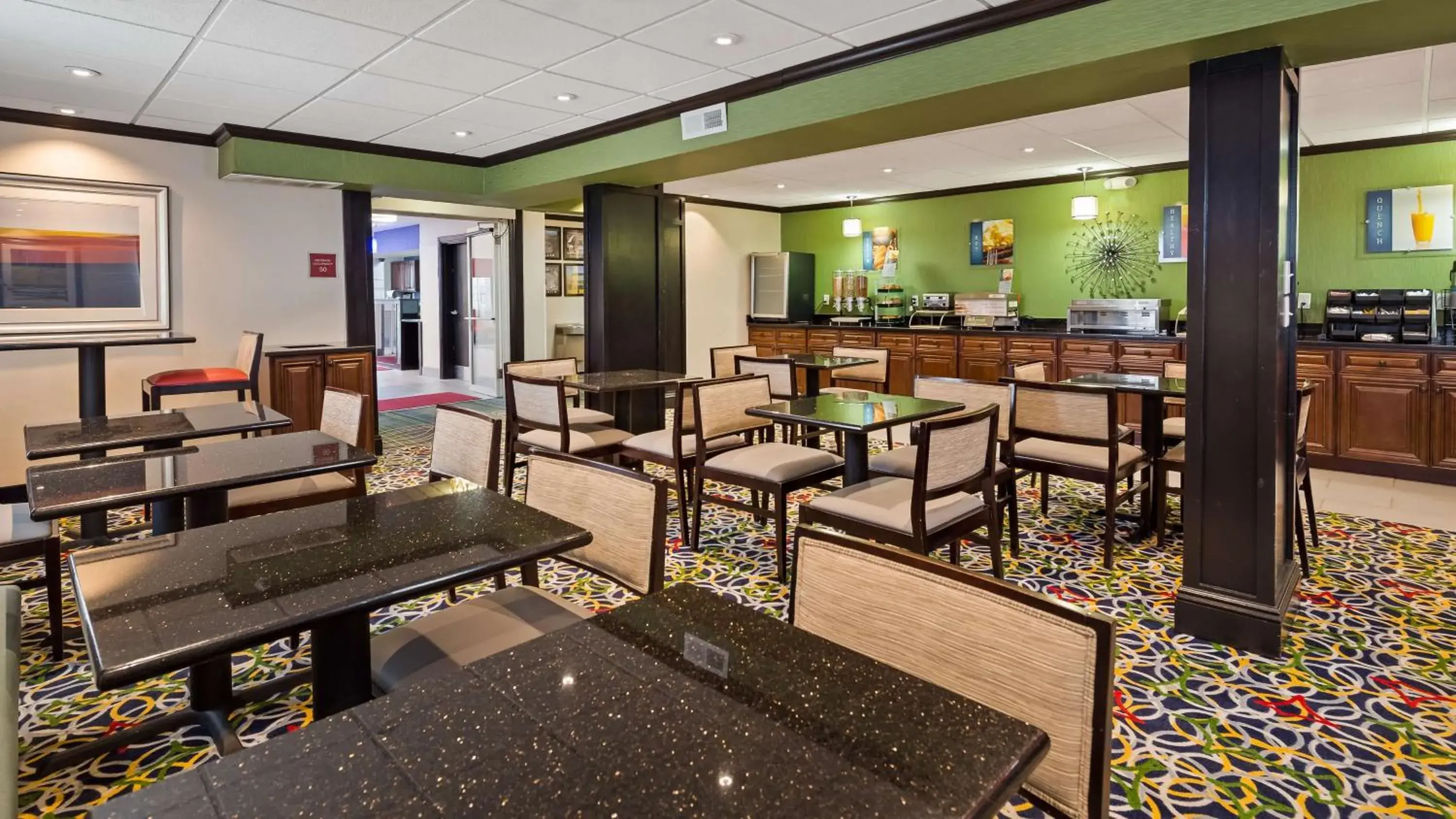 Restaurant/places to eat in Best Western Elyria Restaurant/places to eat in Best Western Elyria