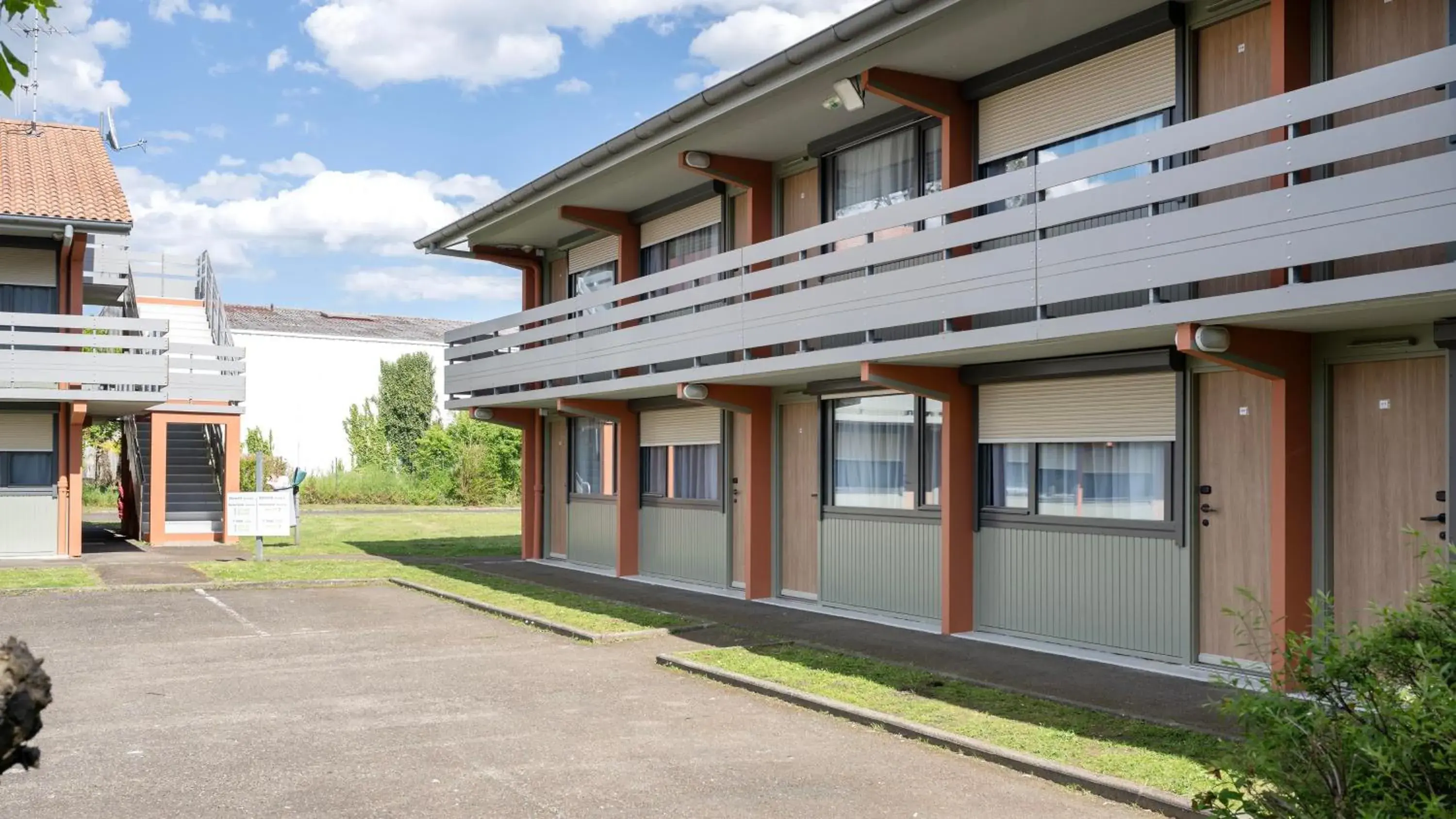 Property building in Campanile NATURE - Mont de Marsan Property building in Campanile NATURE - Mont de Marsan