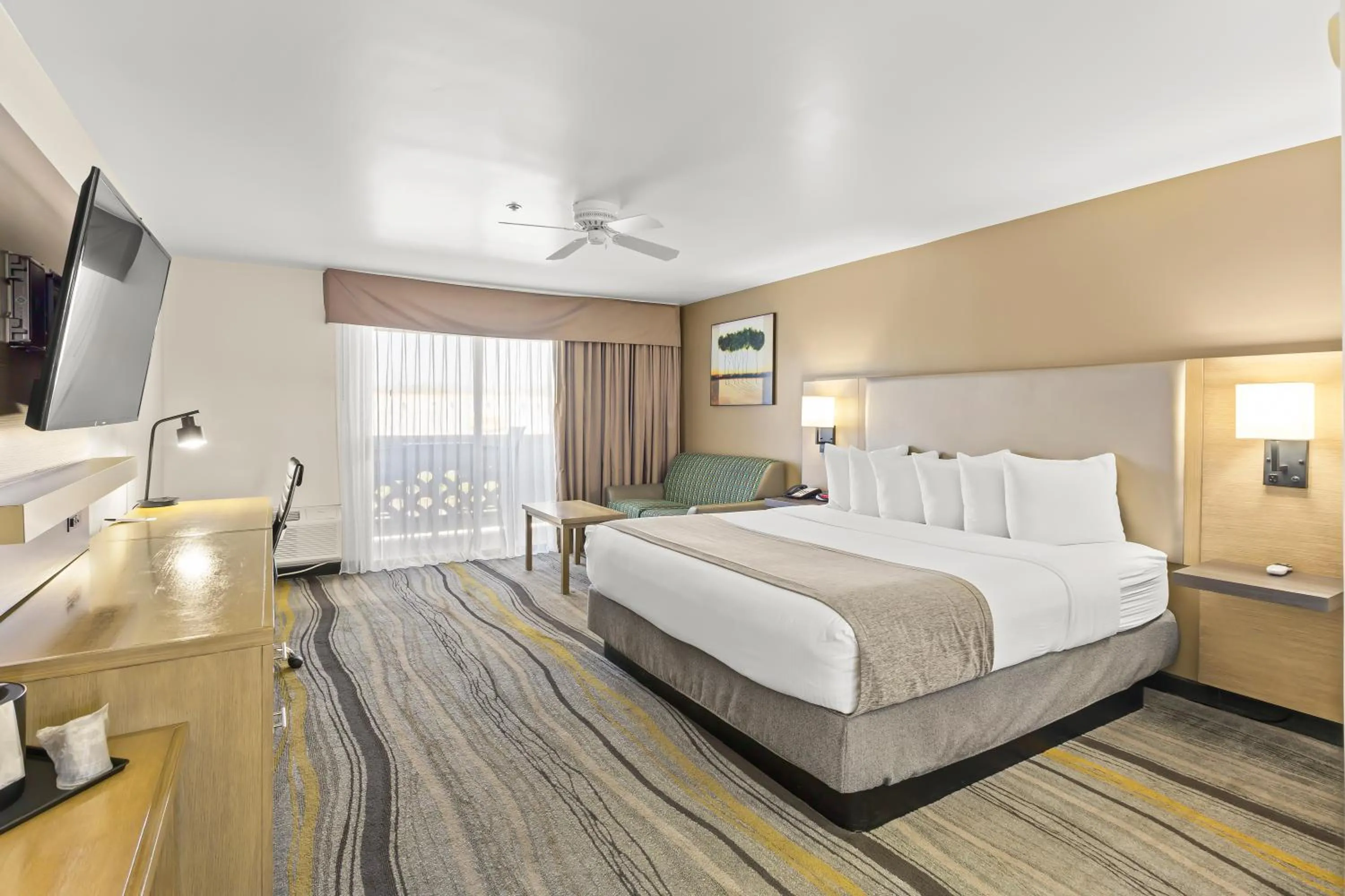 Photo of the whole room, Bed in Los Viajeros Inn