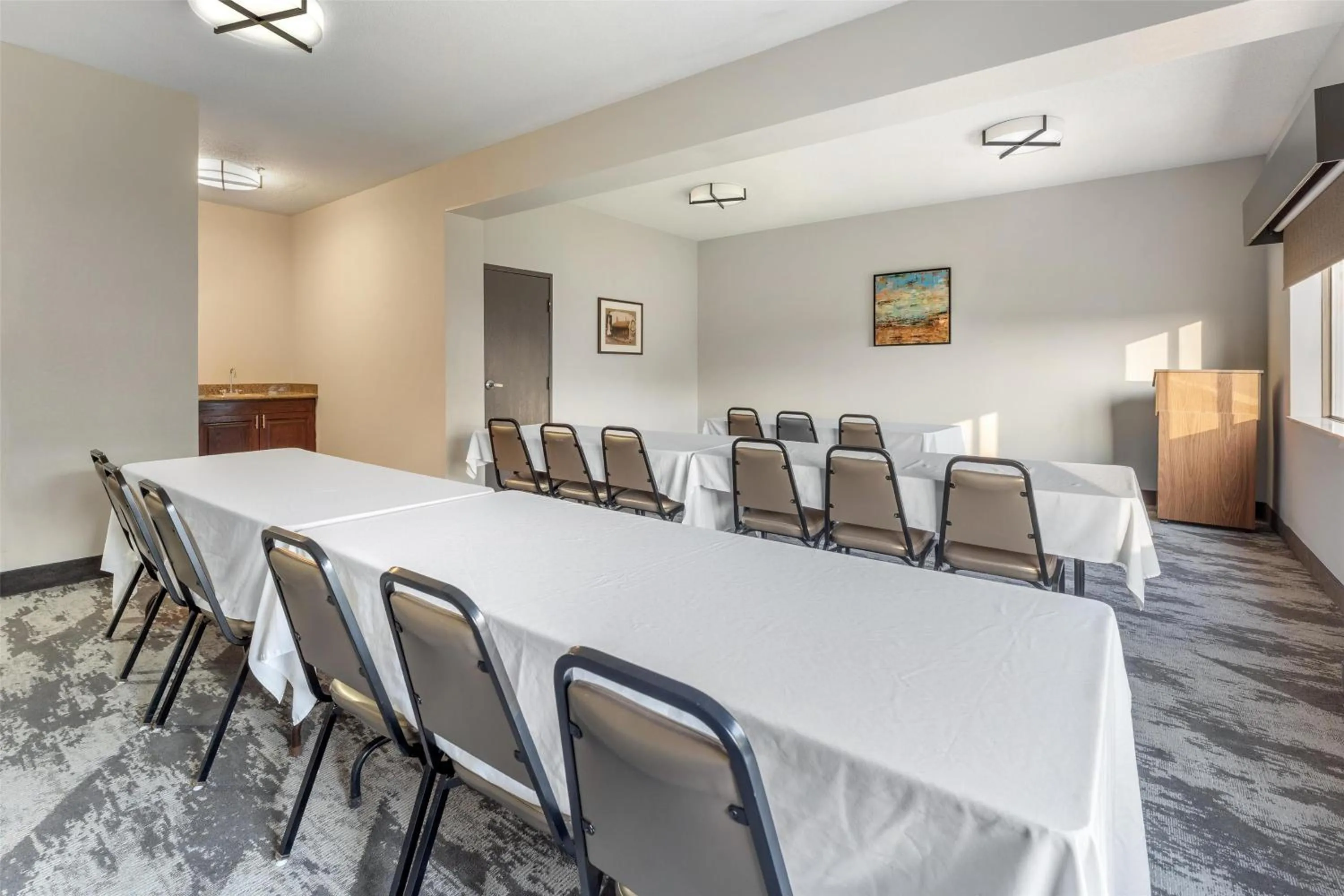 Meeting/conference room in Best Western PLUS Executive Inn
