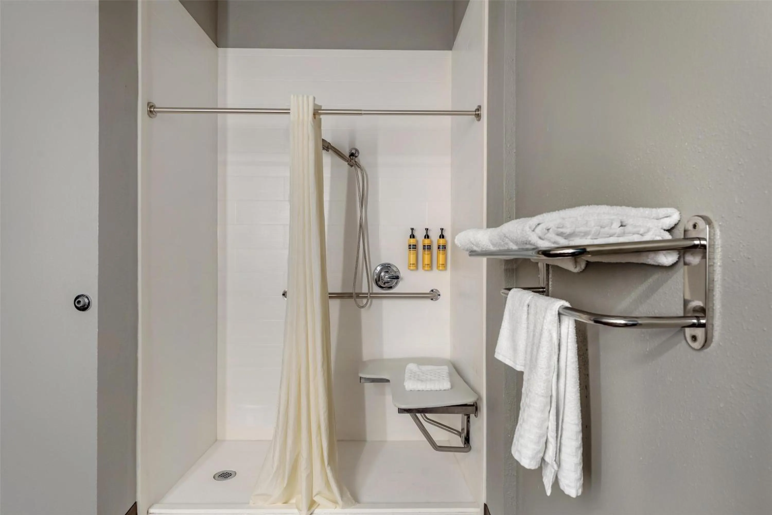 Bathroom in Best Western PLUS Executive Inn