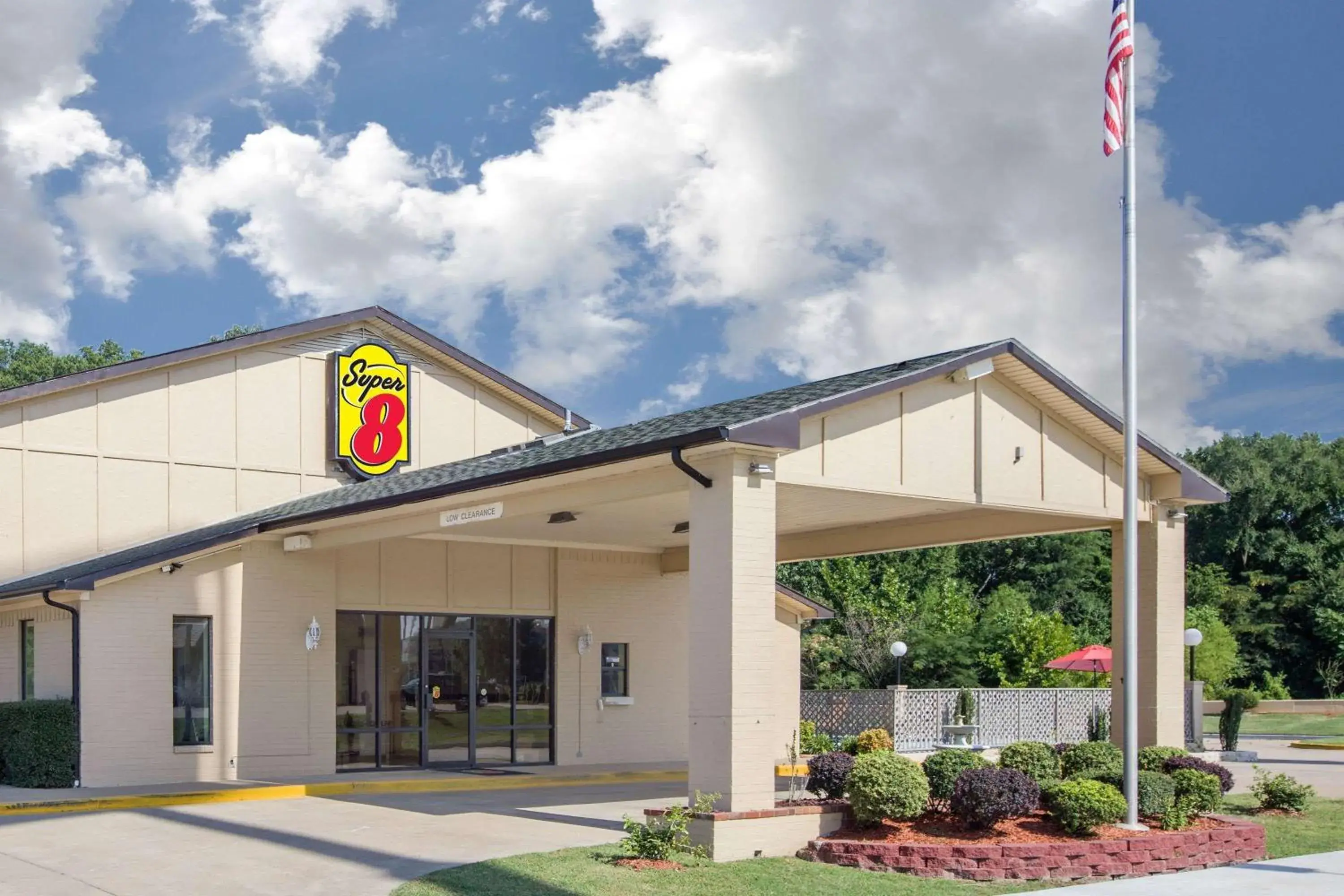 Property building in Super 8 by Wyndham Clarksville AR Property building in Super 8 by Wyndham Clarksville AR
