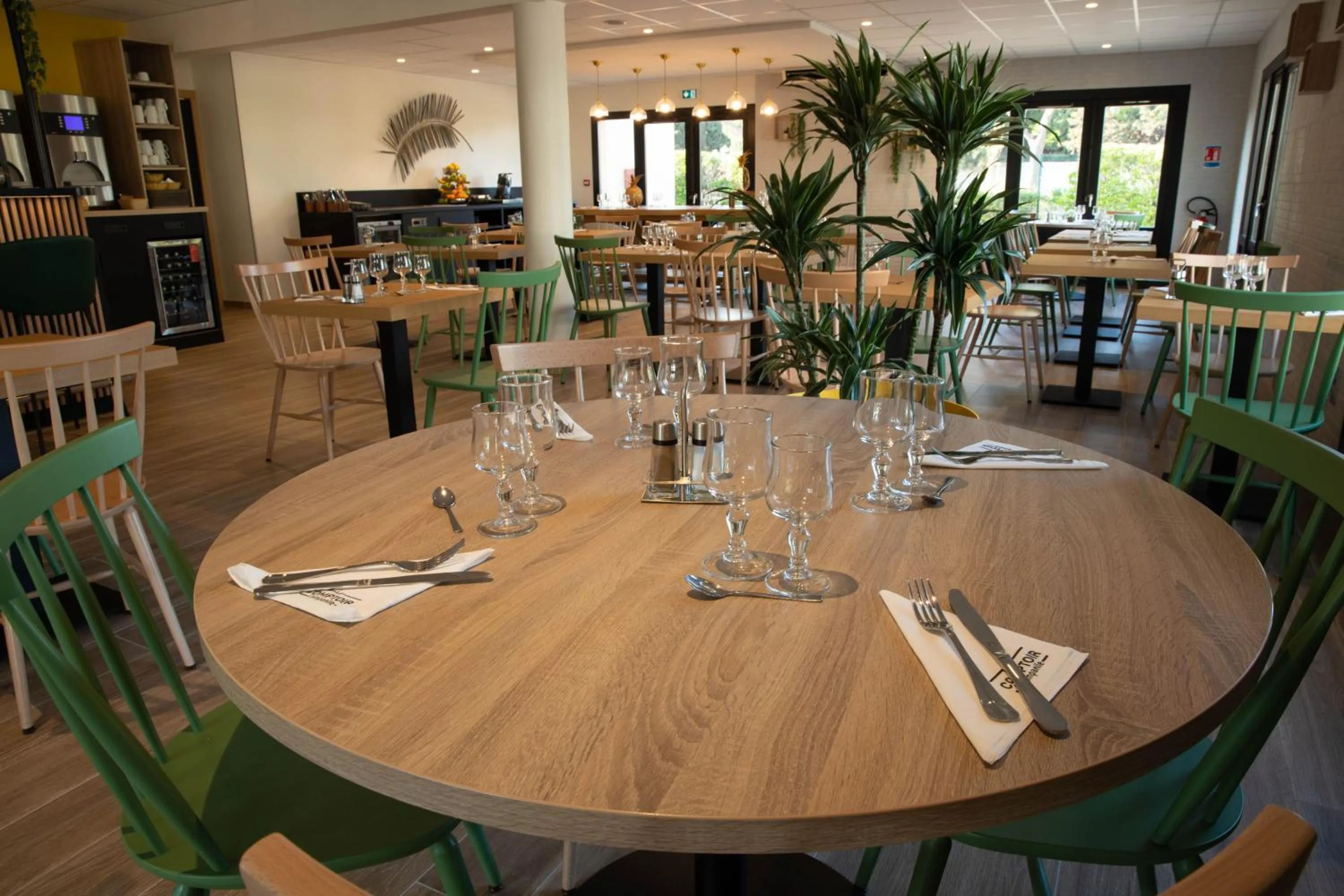 Restaurant/places to eat in Campanile Narbonne A9/A61