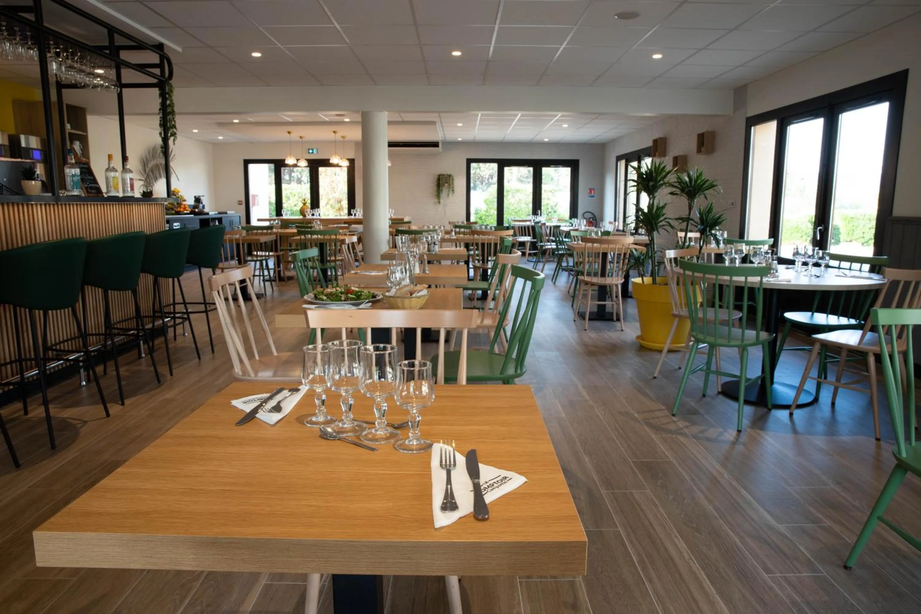 Restaurant/places to eat in Campanile Narbonne A9/A61