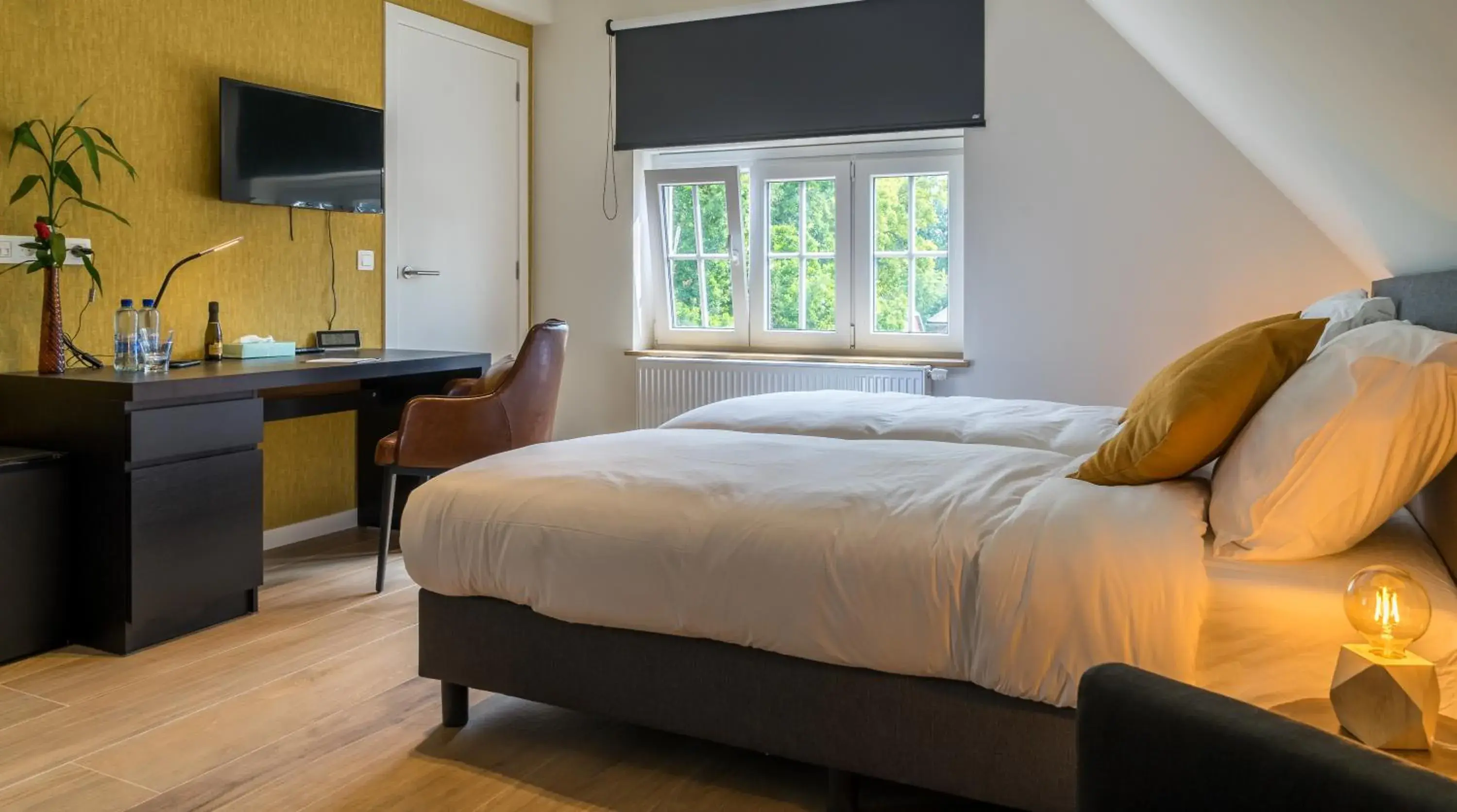 Twin Room - single occupancy in Hotel Huron Twin Room - single occupancy in Hotel Huron