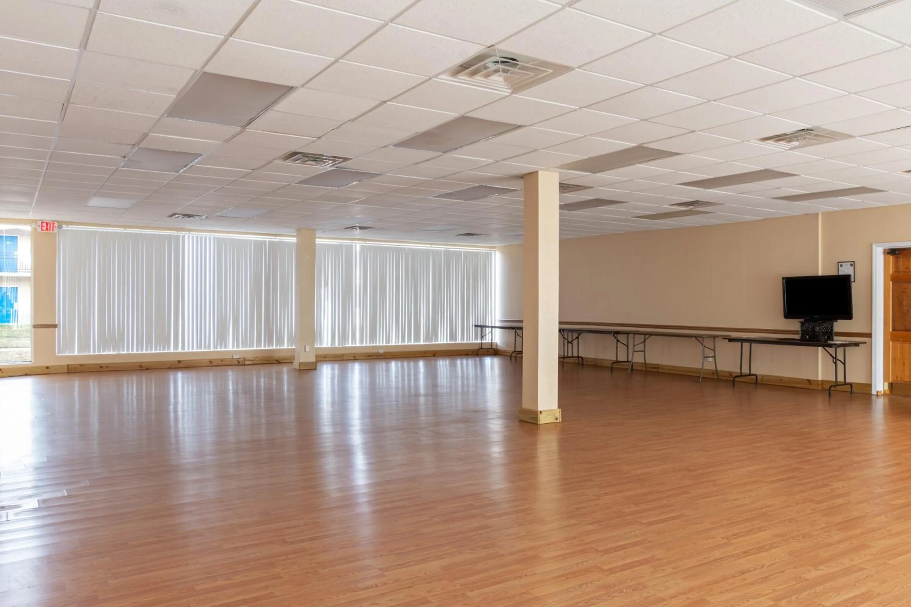 Meeting/conference room in Traveler's Place Inn & Suites