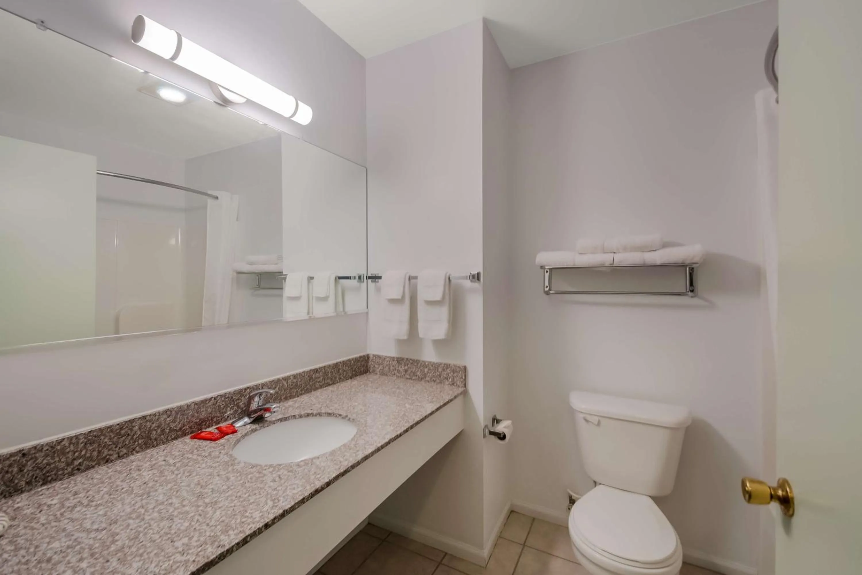 Bathroom in SureStay Plus Hotel by Best Western Berkeley Springs