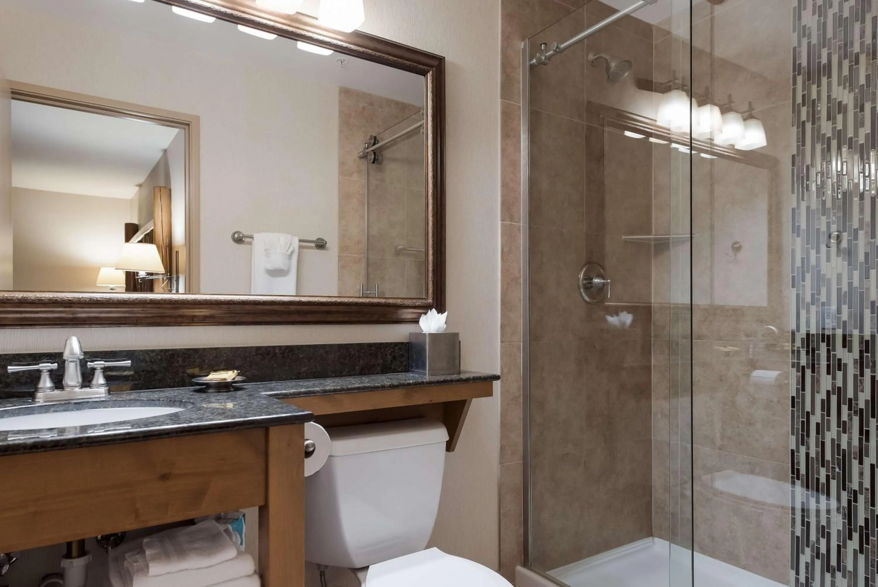 Bathroom in Best Western Plus Kentwood Lodge