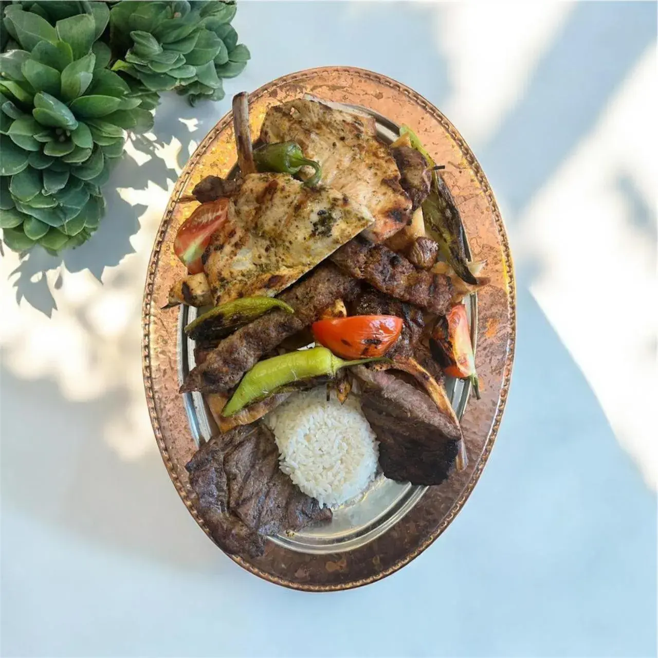 Restaurant/places to eat in madame roza Restaurant/places to eat in madame roza