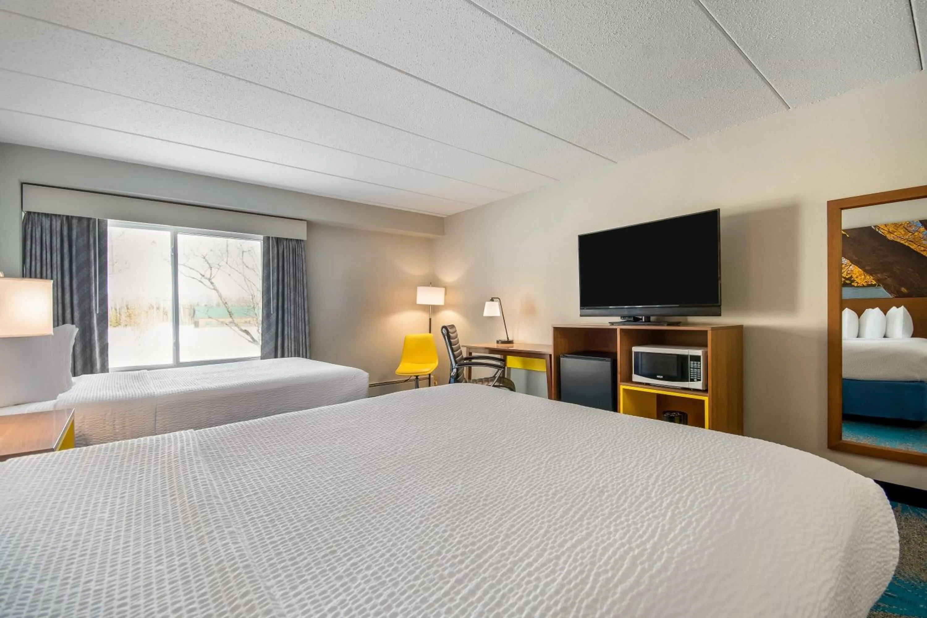 Bed in Days Inn by Wyndham International Falls