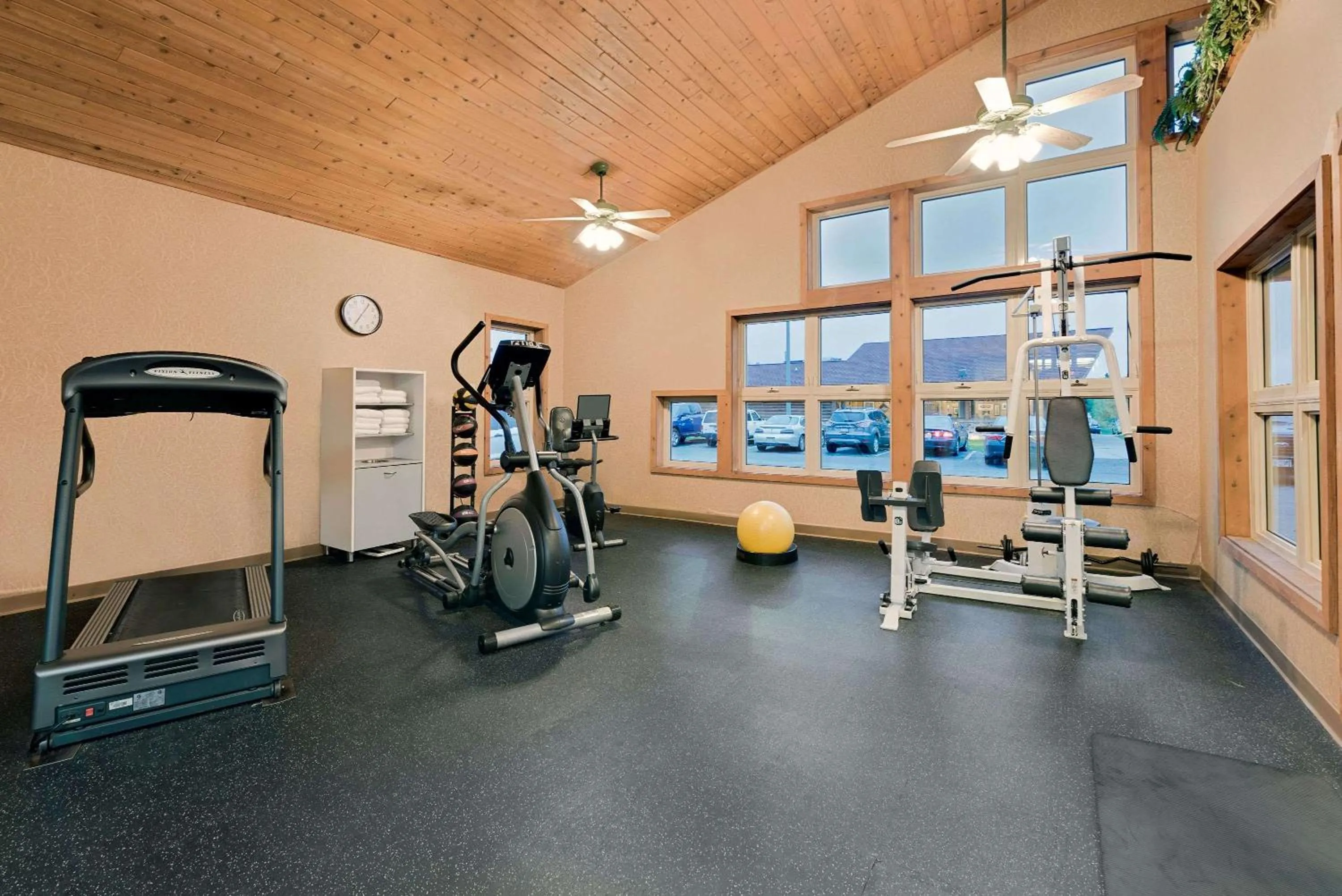 Fitness centre/facilities in Days Inn by Wyndham International Falls