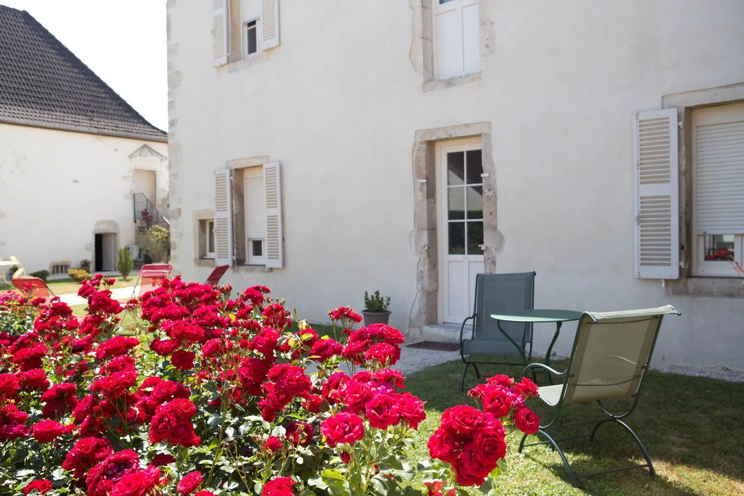 Patio in Hotel l'Orée Des Vignes