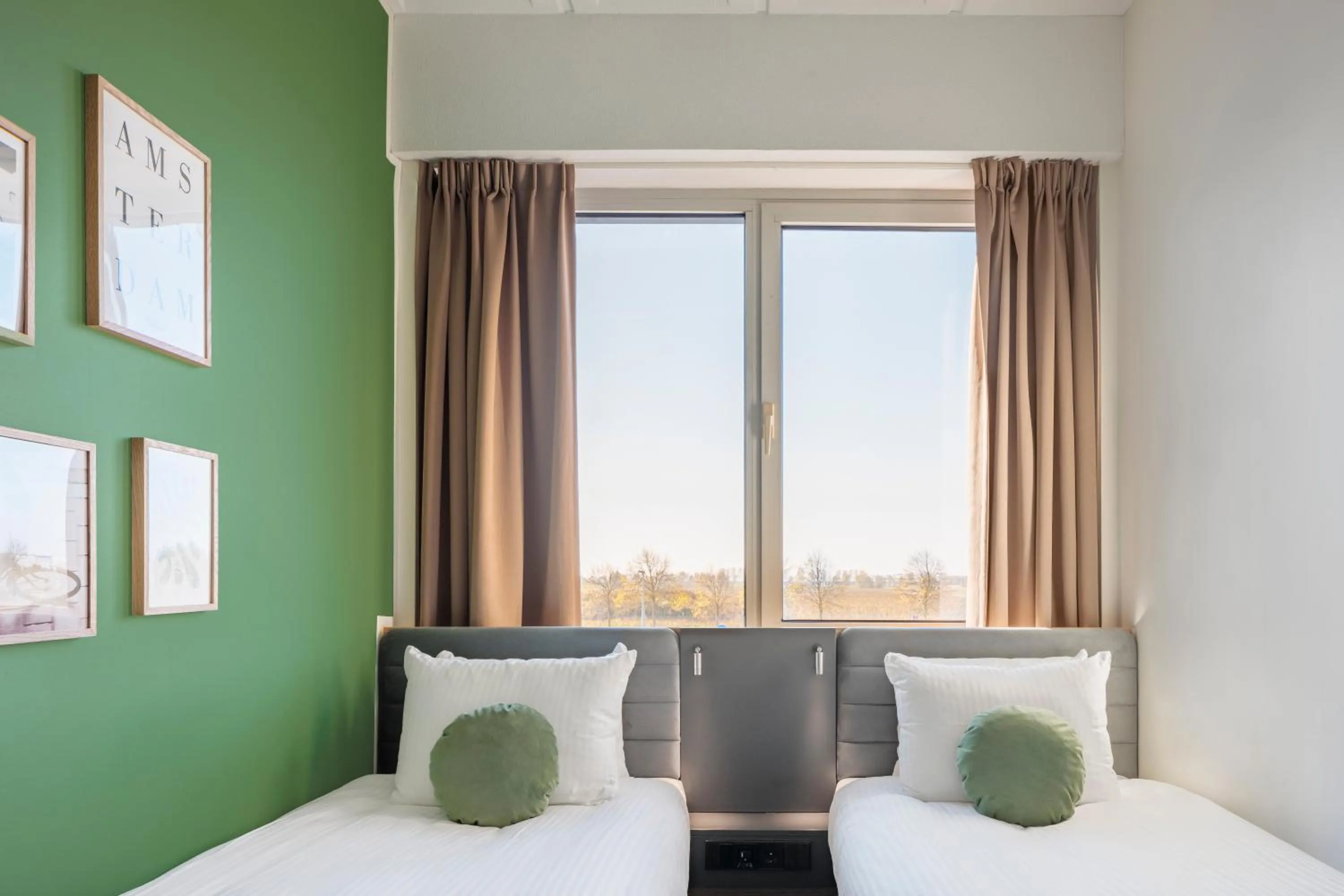 Bedroom, Bed in Maxhotel Amsterdam Airport Schiphol - Recently Renovated
