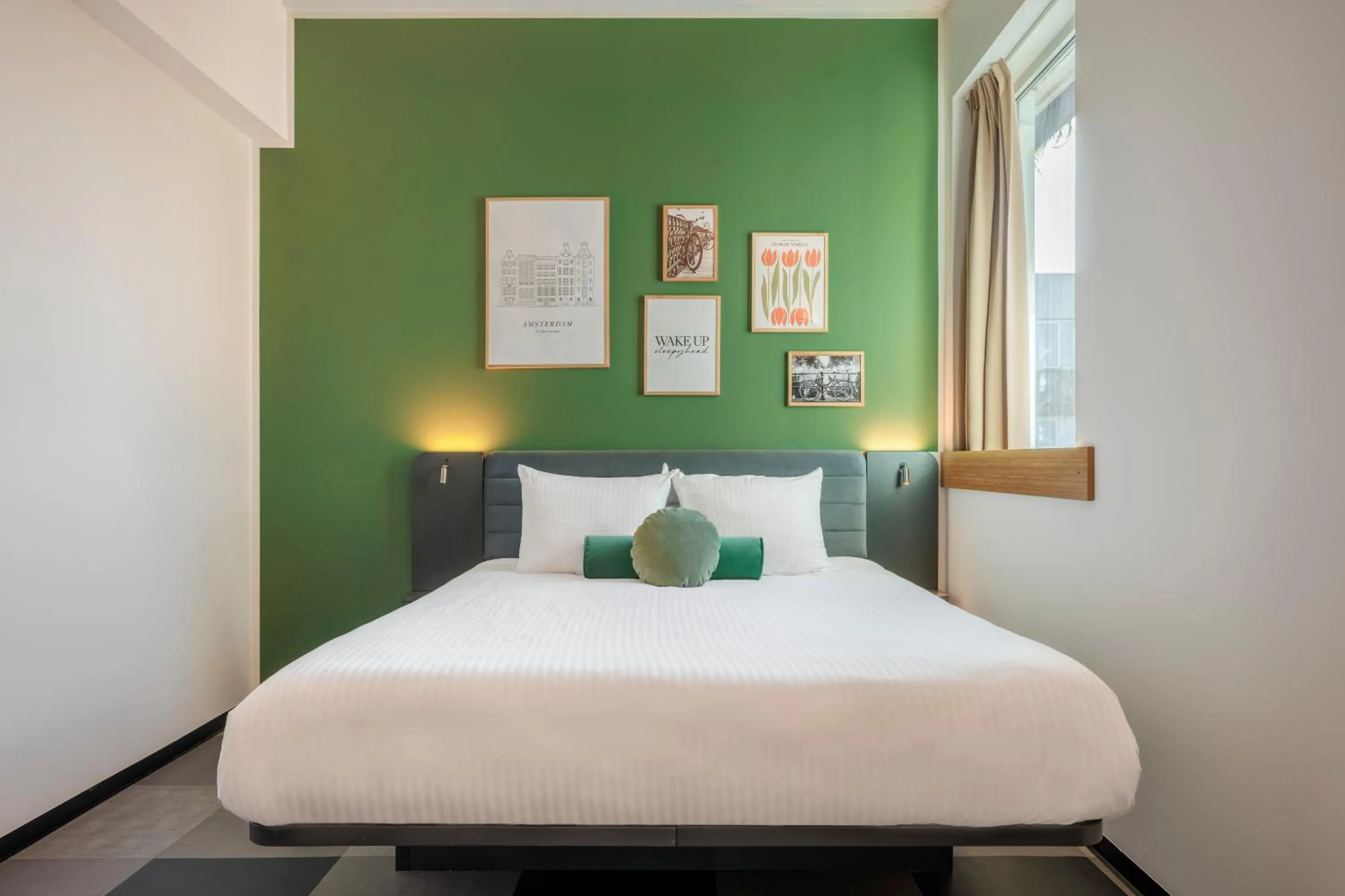 Bedroom, Bed in Maxhotel Amsterdam Airport Schiphol - Recently Renovated