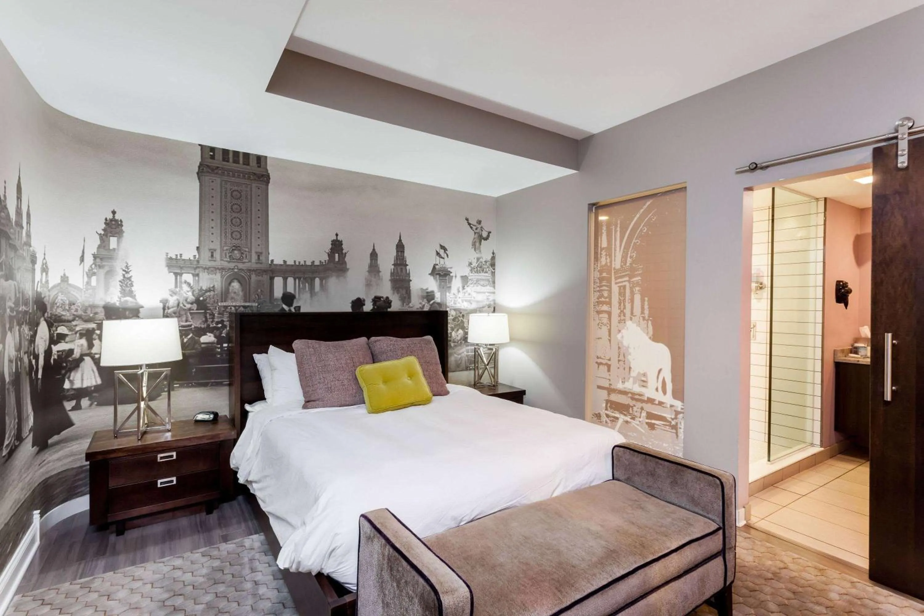 Photo of the whole room, Bed in Hotel at the Lafayette Trademark Collection by Wyndham