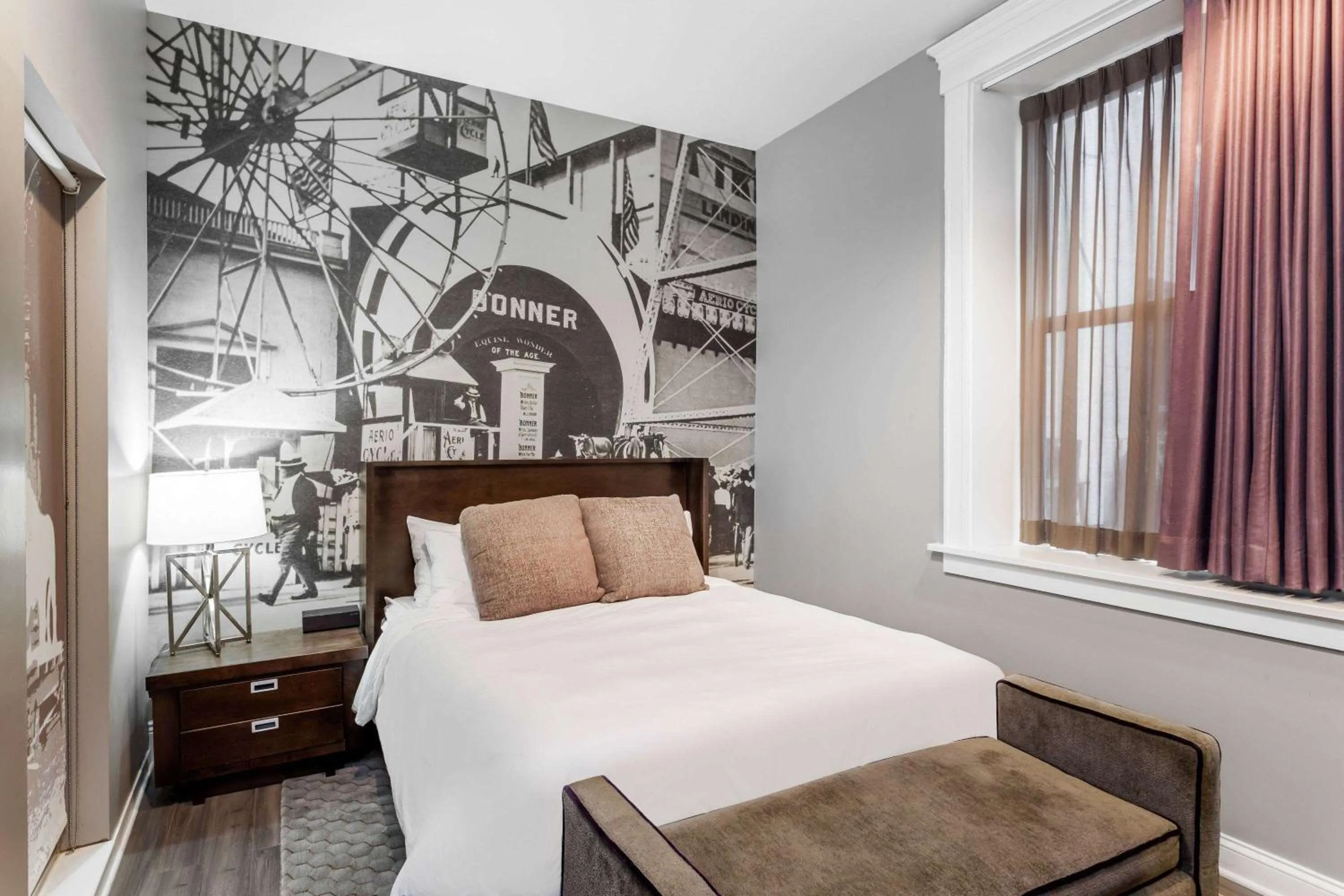 Photo of the whole room, Bed in Hotel at the Lafayette Trademark Collection by Wyndham