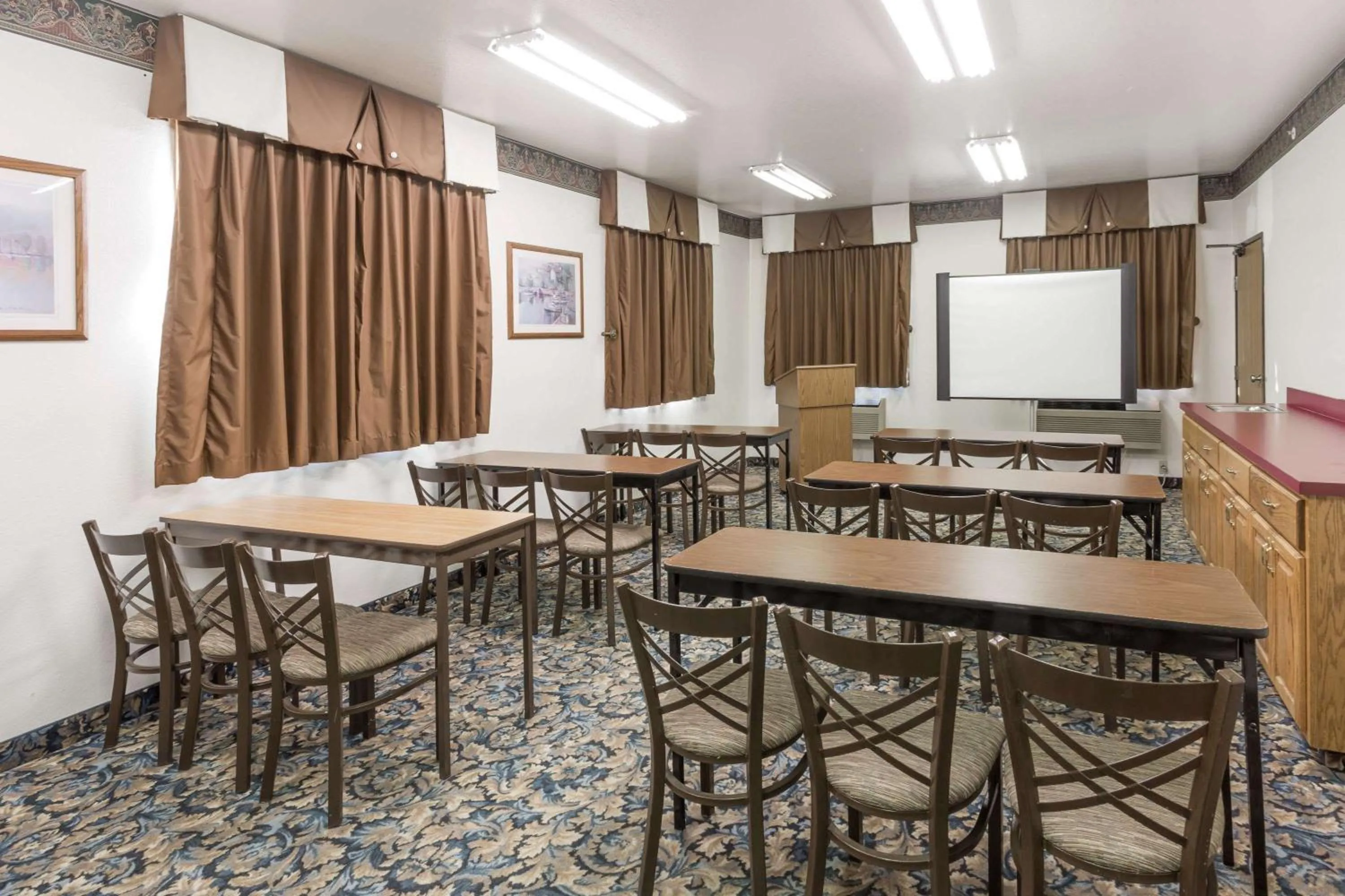 On site in Super 8 by Wyndham Prince Frederick