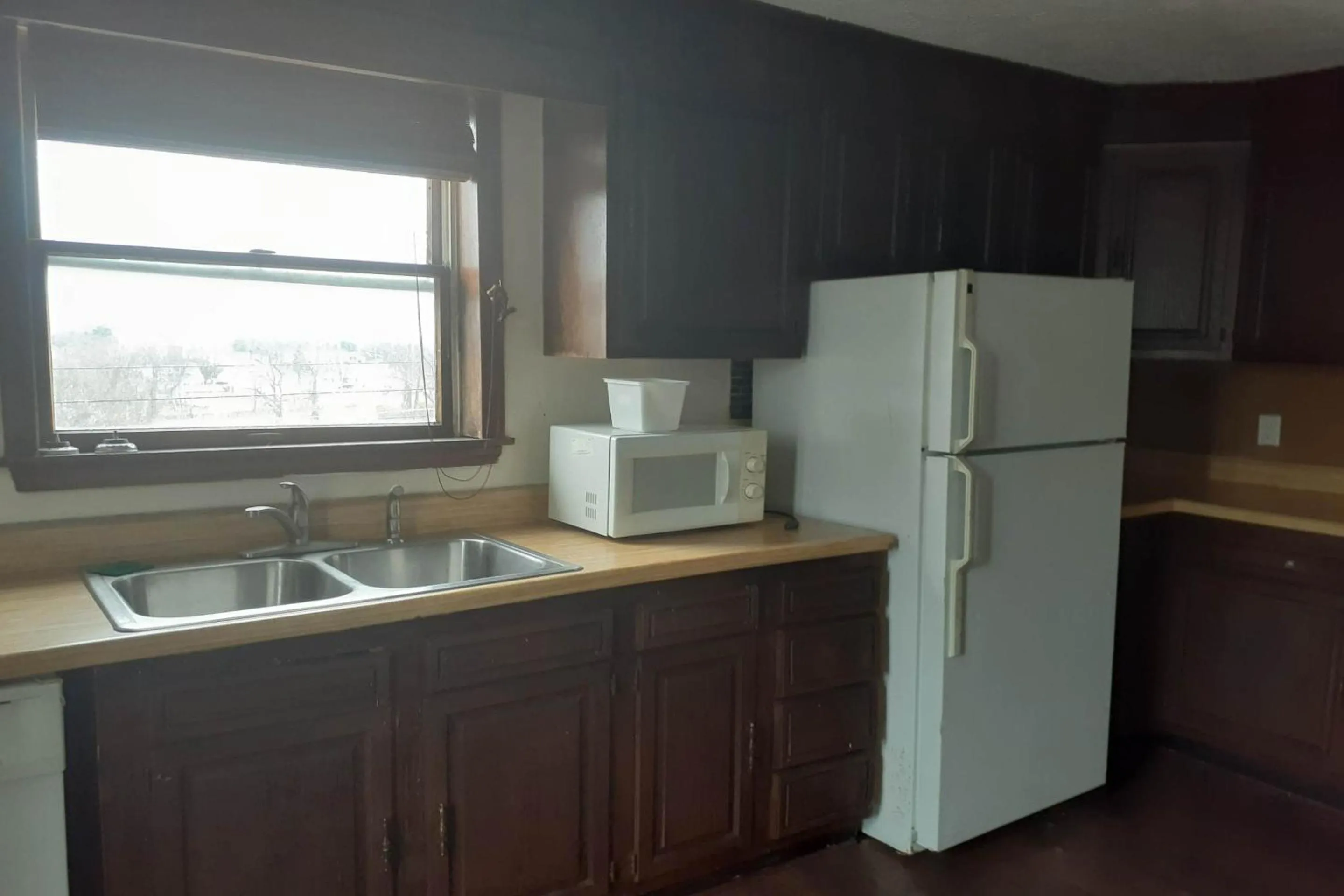 Kitchen or kitchenette in Holiday Lodge Virginia -Listing Partner