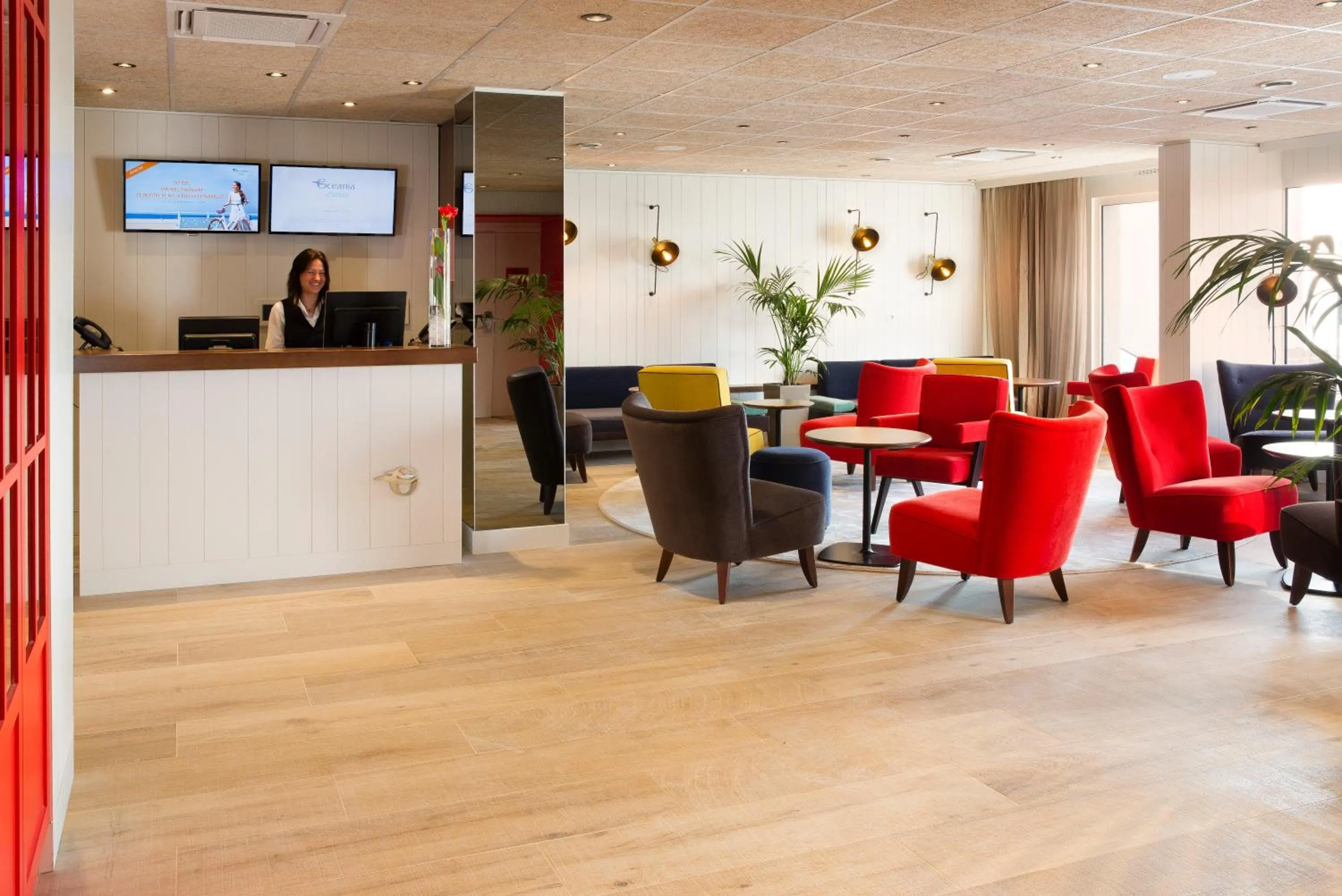 Lobby or reception in Escale Oceania Saint Malo