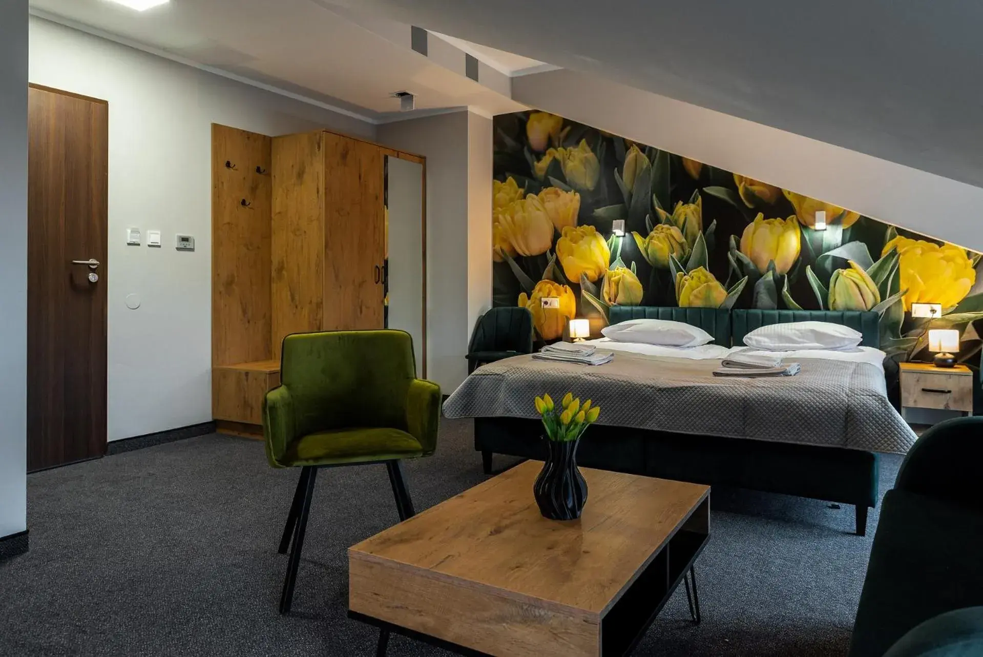 Double Room with Balcony (3 Adults) - single occupancy in Willa Rustykalna Double Room with Balcony (3 Adults) - single occupancy in Willa Rustykalna