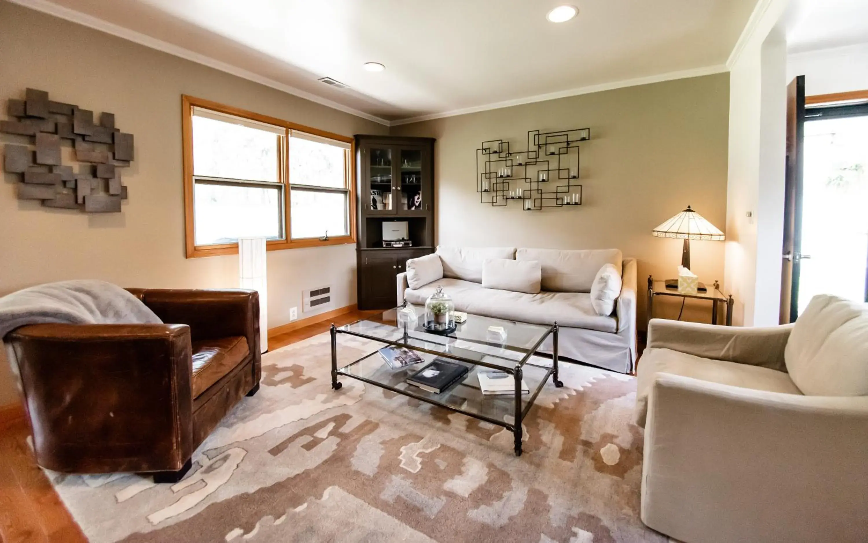 Two-Bedroom House in Small Batch Lodging Two-Bedroom House in Small Batch Lodging