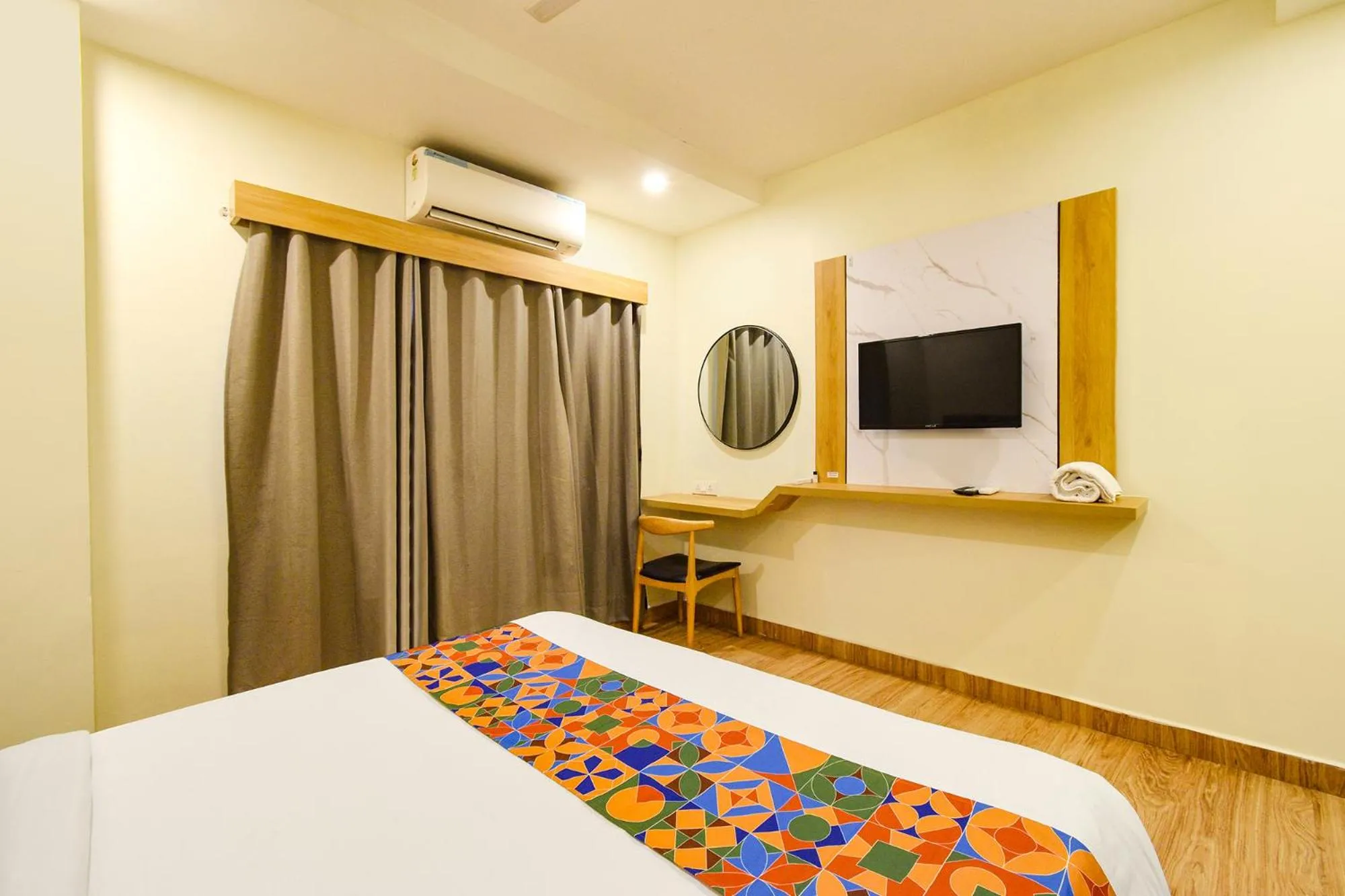 Bed in FabHotel White Ridge-SIa Life Hospital, Kondapur