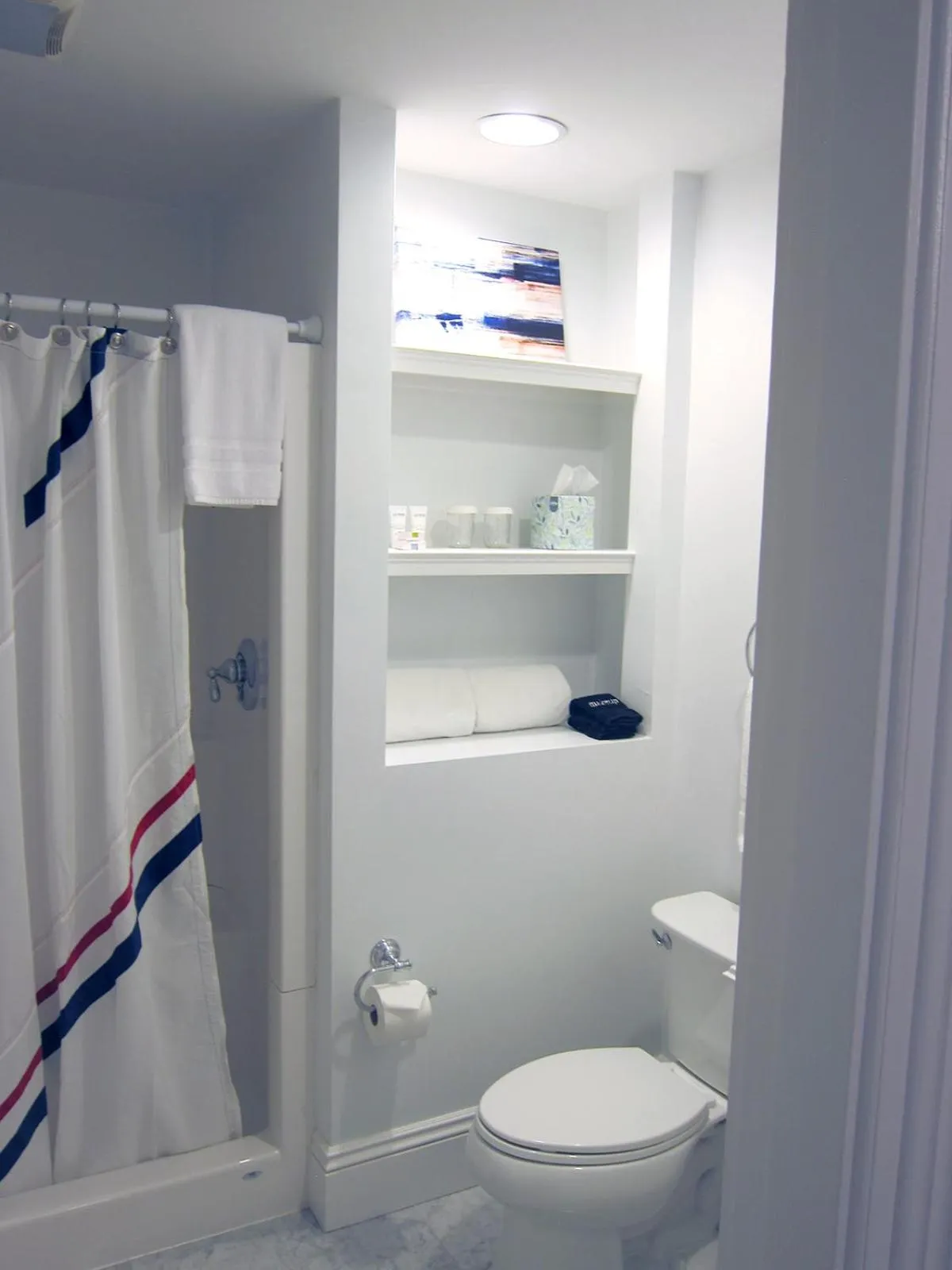 Bathroom in The Hotel Marblehead