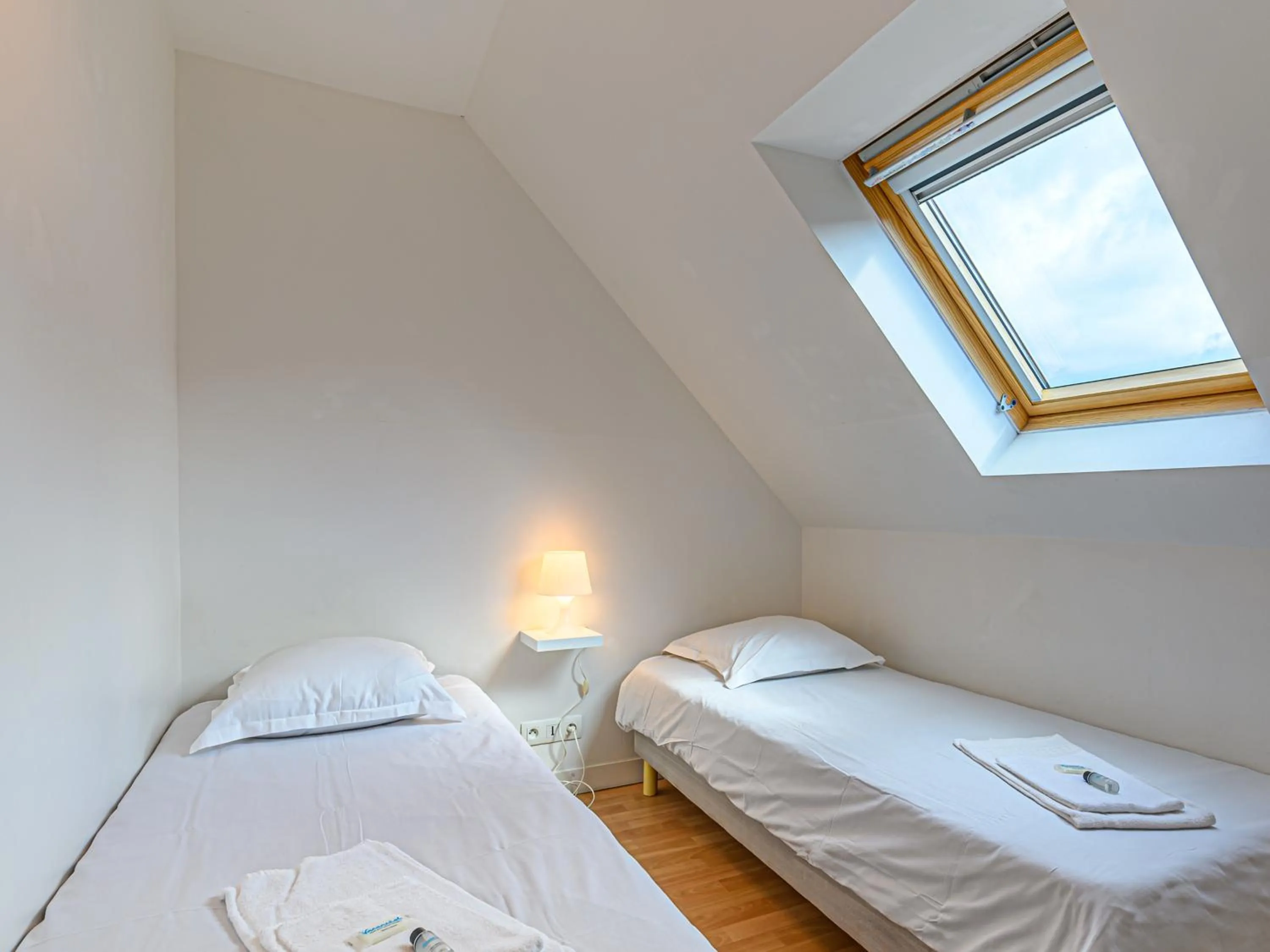 Bedroom, Bed in Vacancéole - Résidence Les Terrasses de Pentrez-Plage