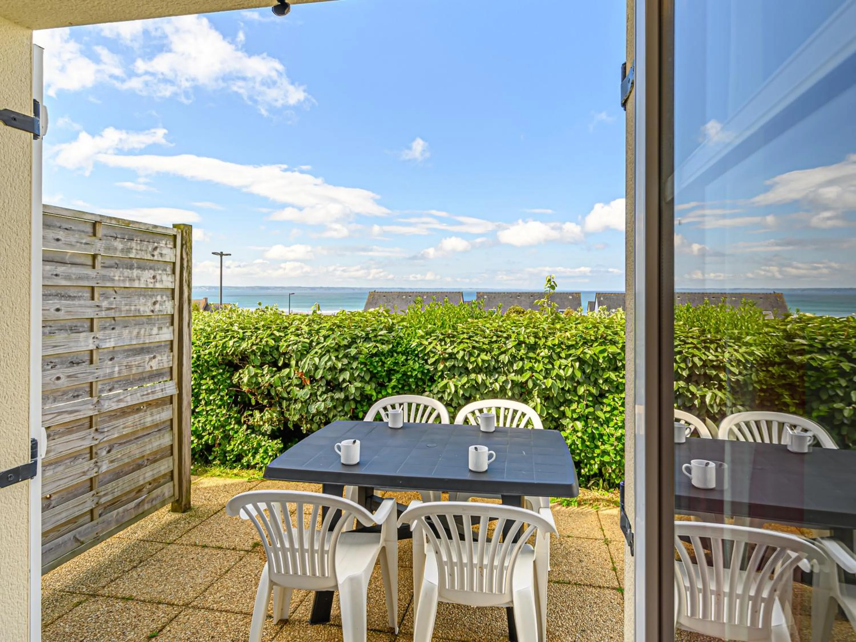 Balcony/Terrace in Vacancéole - Résidence Les Terrasses de Pentrez-Plage