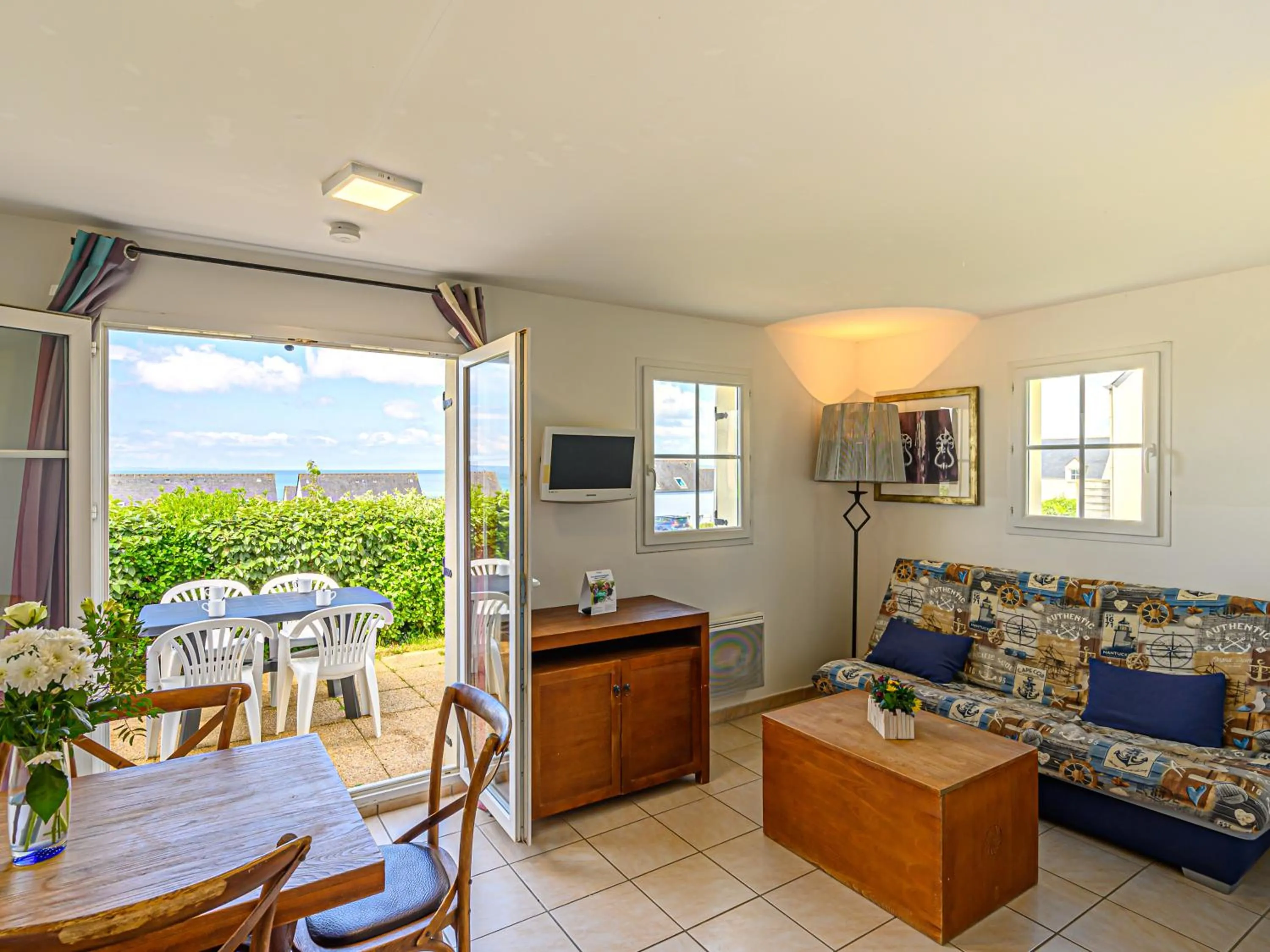 Living room in Vacancéole - Résidence Les Terrasses de Pentrez-Plage