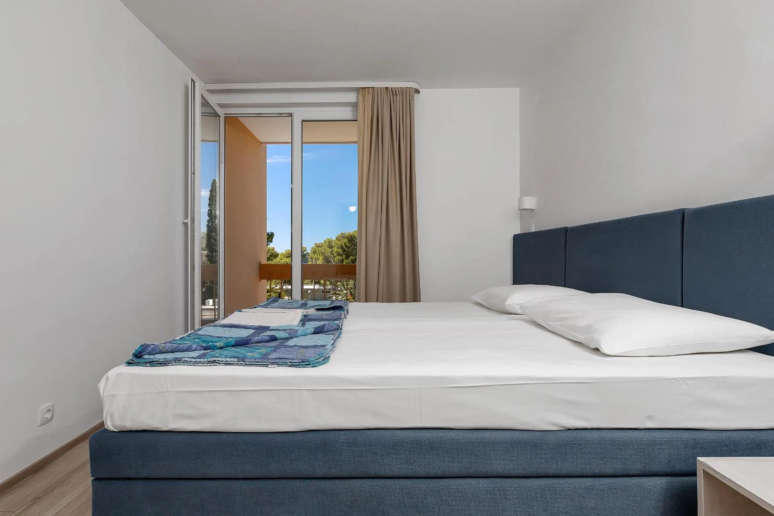 Bed in Hotel Alemaris