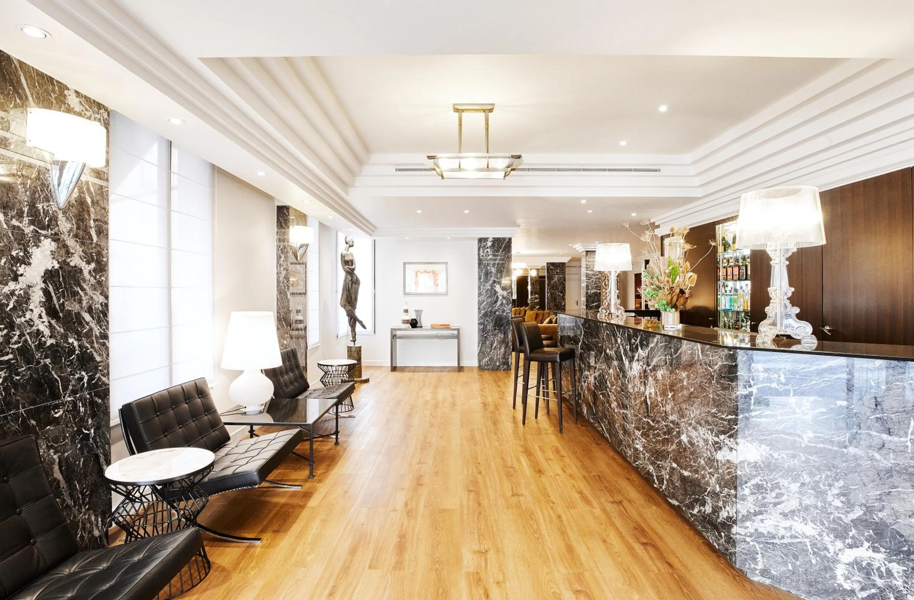 Lobby or reception in Plaza Tour Eiffel