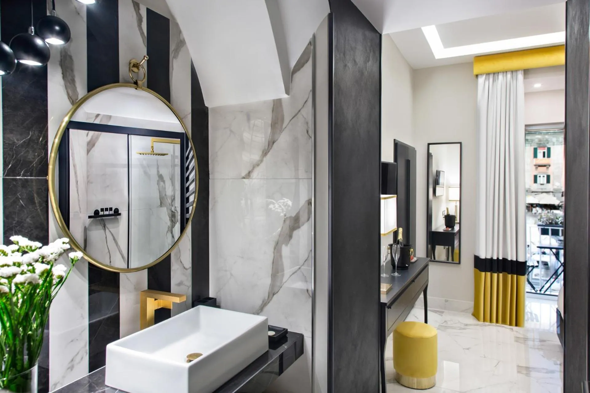 Bathroom in Citykey Napoli - Bed & Breakfast